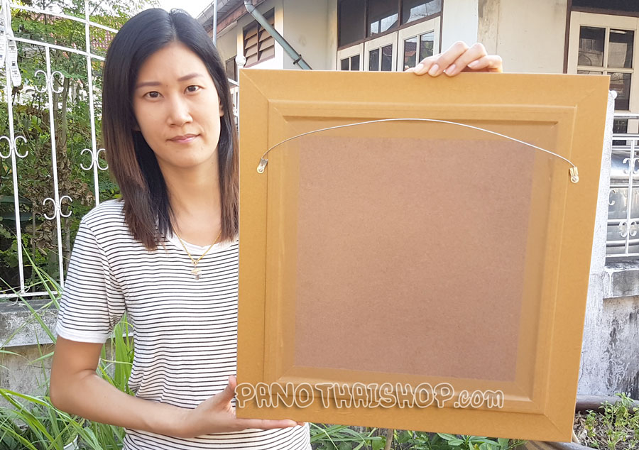 กรอบรูปในหลวงพิมพ์นูน 3 มิติเคลือบทอง ลายในหลวงทรงกล้อง