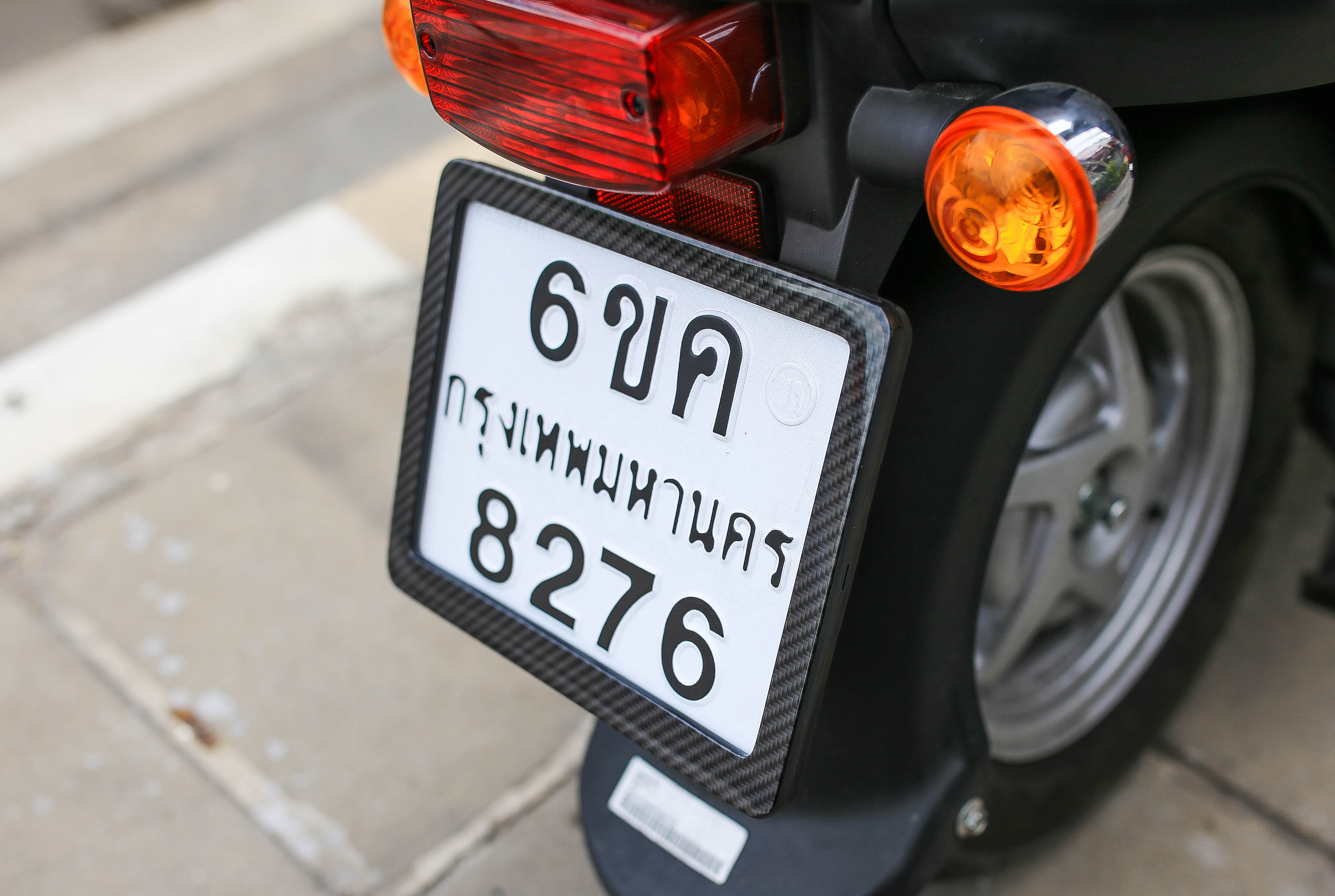 กรอบป้ายทะเบียนคาร์บอนแท้ ป้ายทะเบียน carbon แท้ กรอบทะเบียนรถมอเตอร์ไซค์ ราคา750