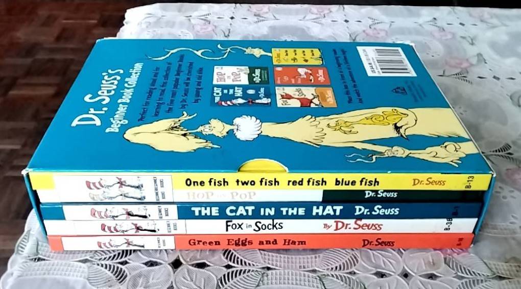 Dr. Seuss's Beginner Book Collection ( 1 กล่อง มี 5 เล่ม )