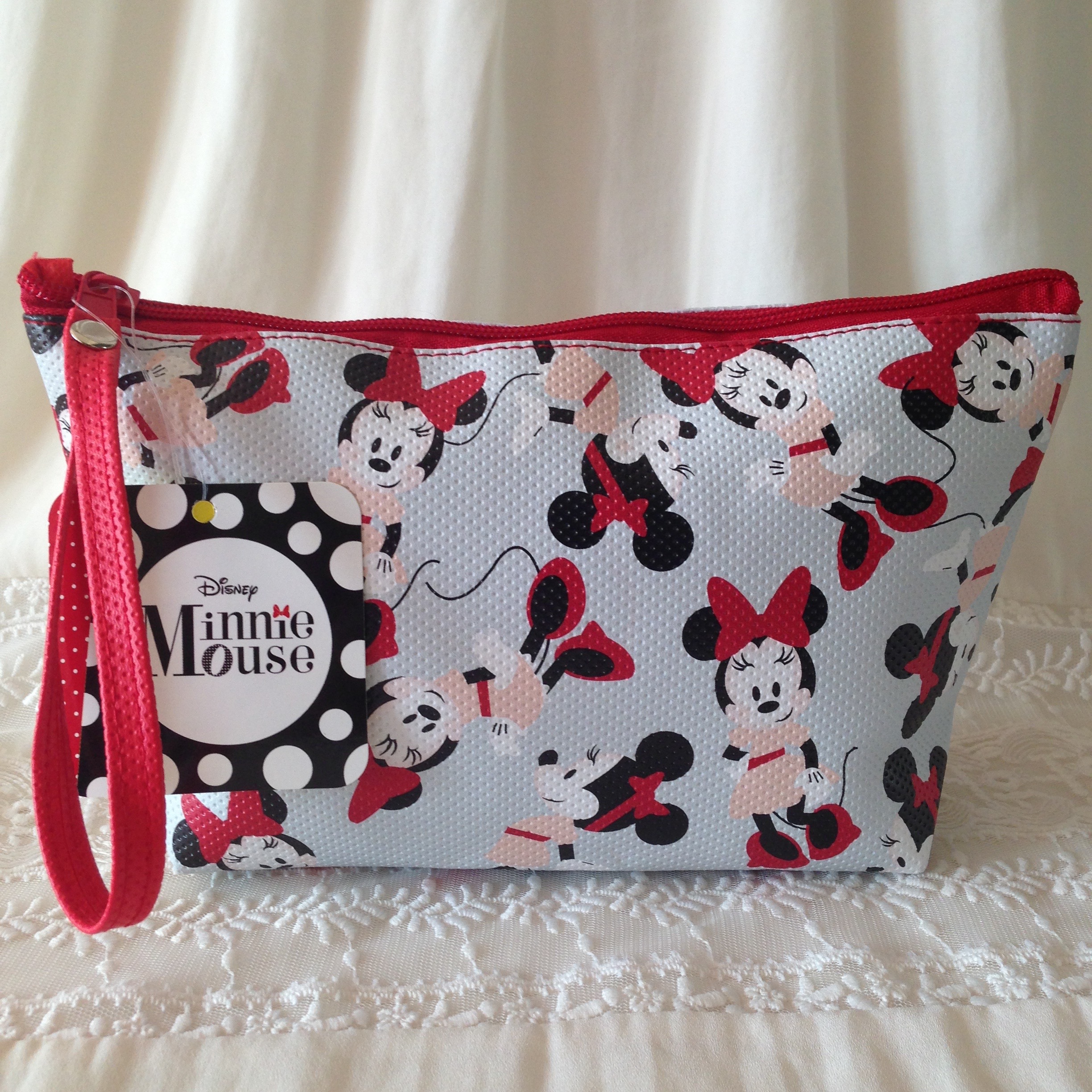 กระเป๋าใส่เครื่องสำอางค์ มิกกี้เมาส์ มินนี่เมาส์ Mickey Mouse Minnie Mouse Cosmetic bag
