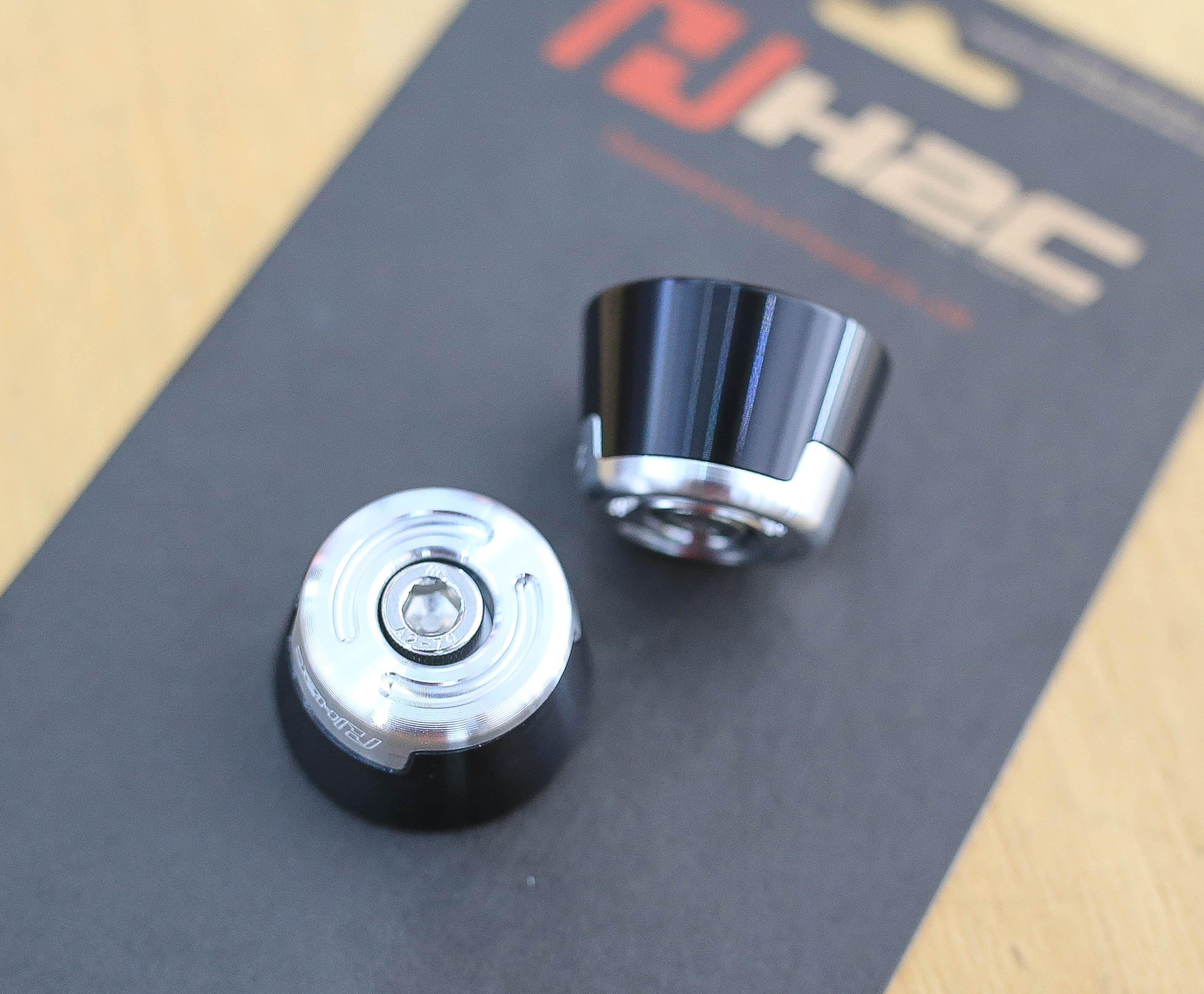 ตุ้มปลายแฮนด์ H2C Giorno+ ราคา420