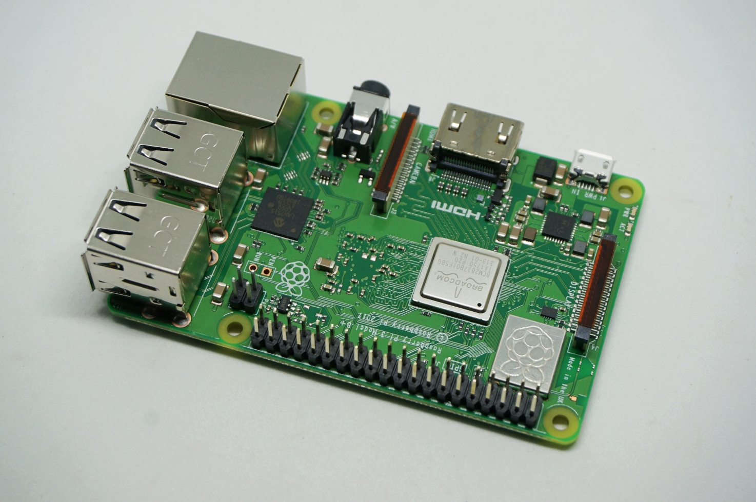 RASPBERRY PI 3 MODEL B+