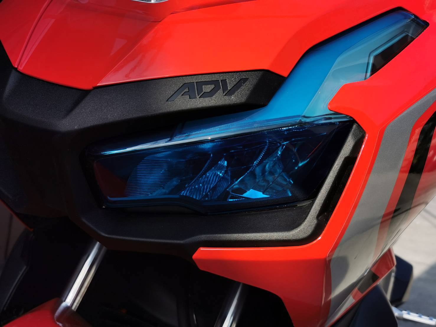 ฟิล์มกันรอยคิ้วไฟหน้า ADV 150