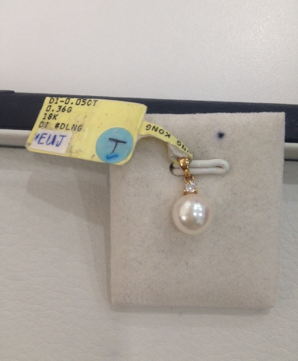จี้ไข่มุกอะโกย่าญี่ปุ่นแท้ 8 มิล กลม ก้าน 18k yellow gold เพชรแท้น้ำ 97-99