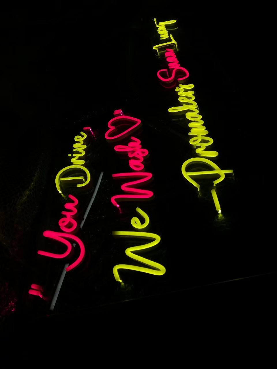 ป้ายไฟนีออน