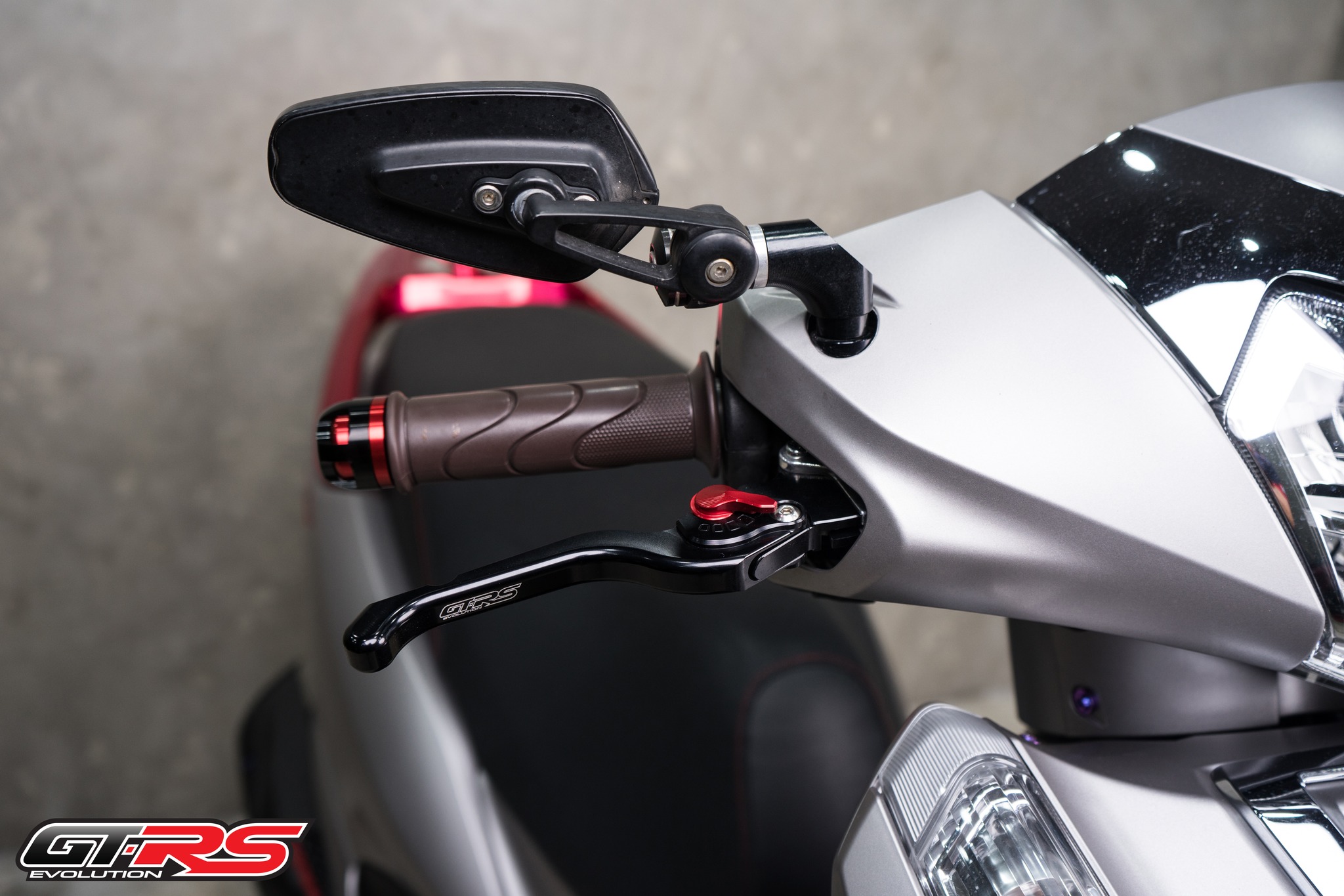 มือเบรค-ครัช (ปรับ6ระดับ) GTRS LEAD-125 ปี2025/SCOOPY ปี2025 - เงิน - แดง - ทอง - ดำ - เขียว - น้ำเงิน - ส้ม - ม่วง ราคา 1,350 บาท/คู่