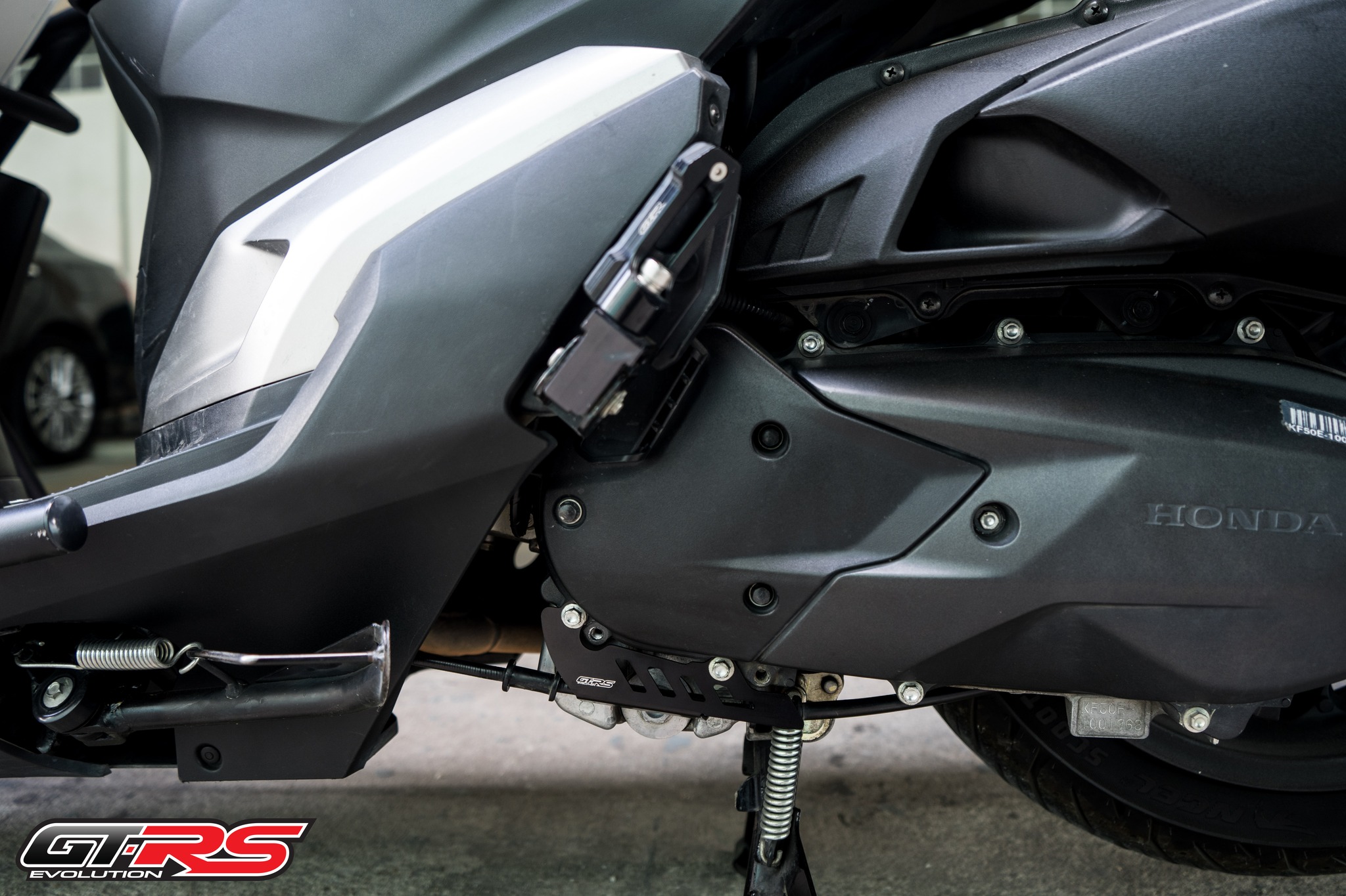 ตัวประคองสายเบรคหลัง (มีเนียม) 2D GTRS GIORNO+/LEAD-125/PCX-160 STD/CLICK-160 ช - เงิน- แดง- ทอง- ดำ- เขียว- น้ำเงิน- ส้ม- ม่วง - ชมพู ราคา 298 บาท/ตัว