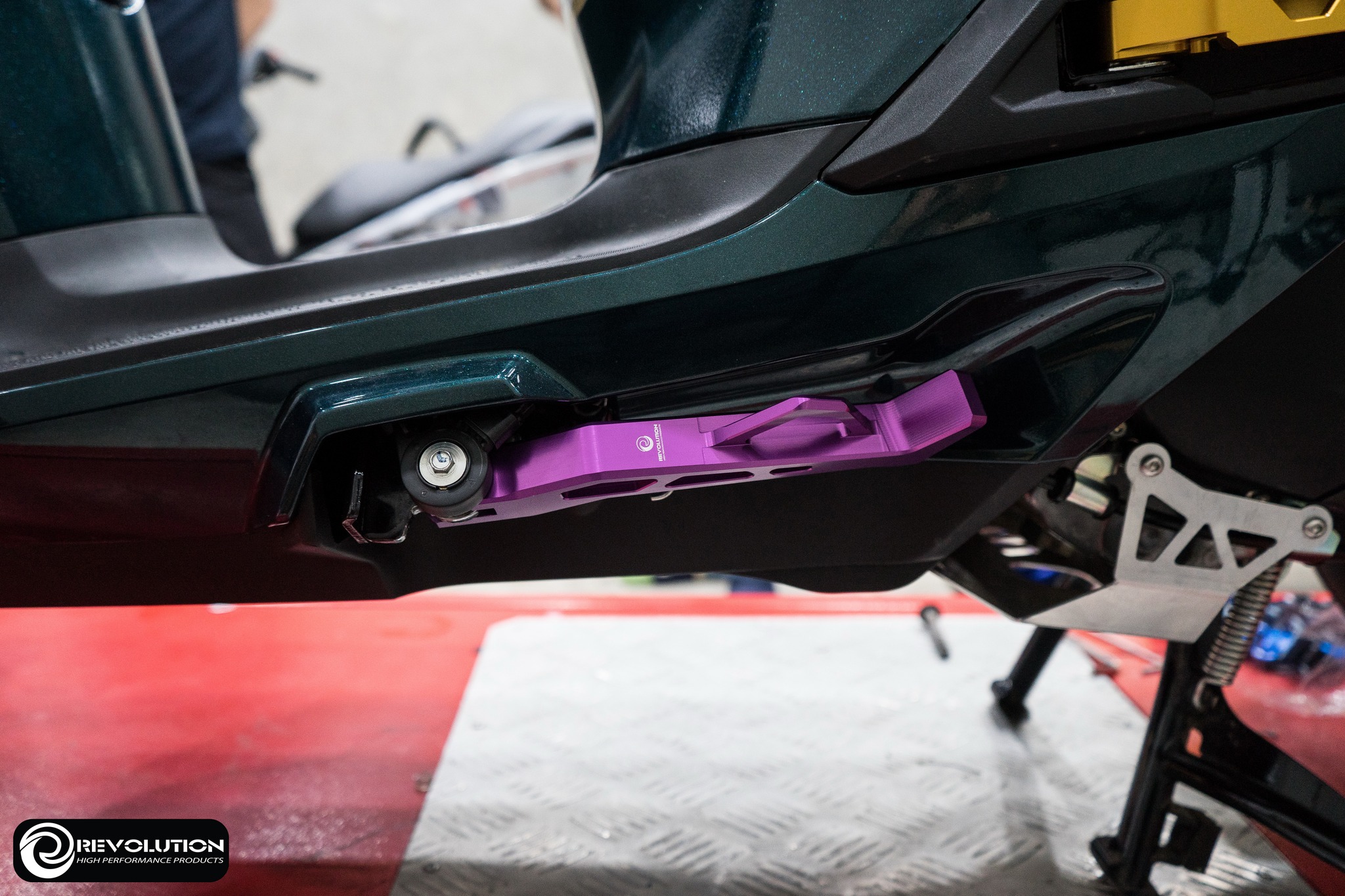 ขาตั้งข้างโหลด CNC REVOLUTION GIORNO+/LEAD-125 (ยาว7นิ้ว) - เงิน - แดง - ทอง - ดำ - เขียว - น้ำเงิน - ส้ม - ม่วง - ชมพู ราคา 1,250 บาท/อัน