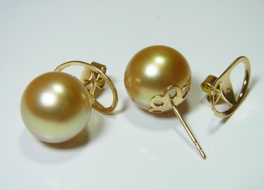 ต่างหูไข่มุก south sea 11-12 มิล ตัวเรือน 18k สีทอง เกรด AAA