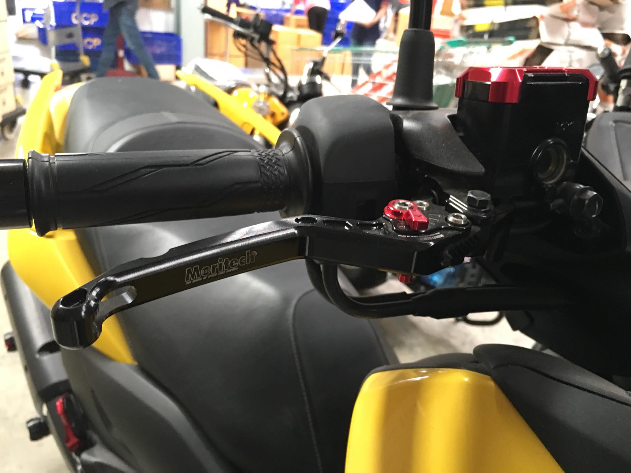 มือเบรค ซ้าย ขวา ปรับระดับ MORITECH YAMAHA X-MAX 300
