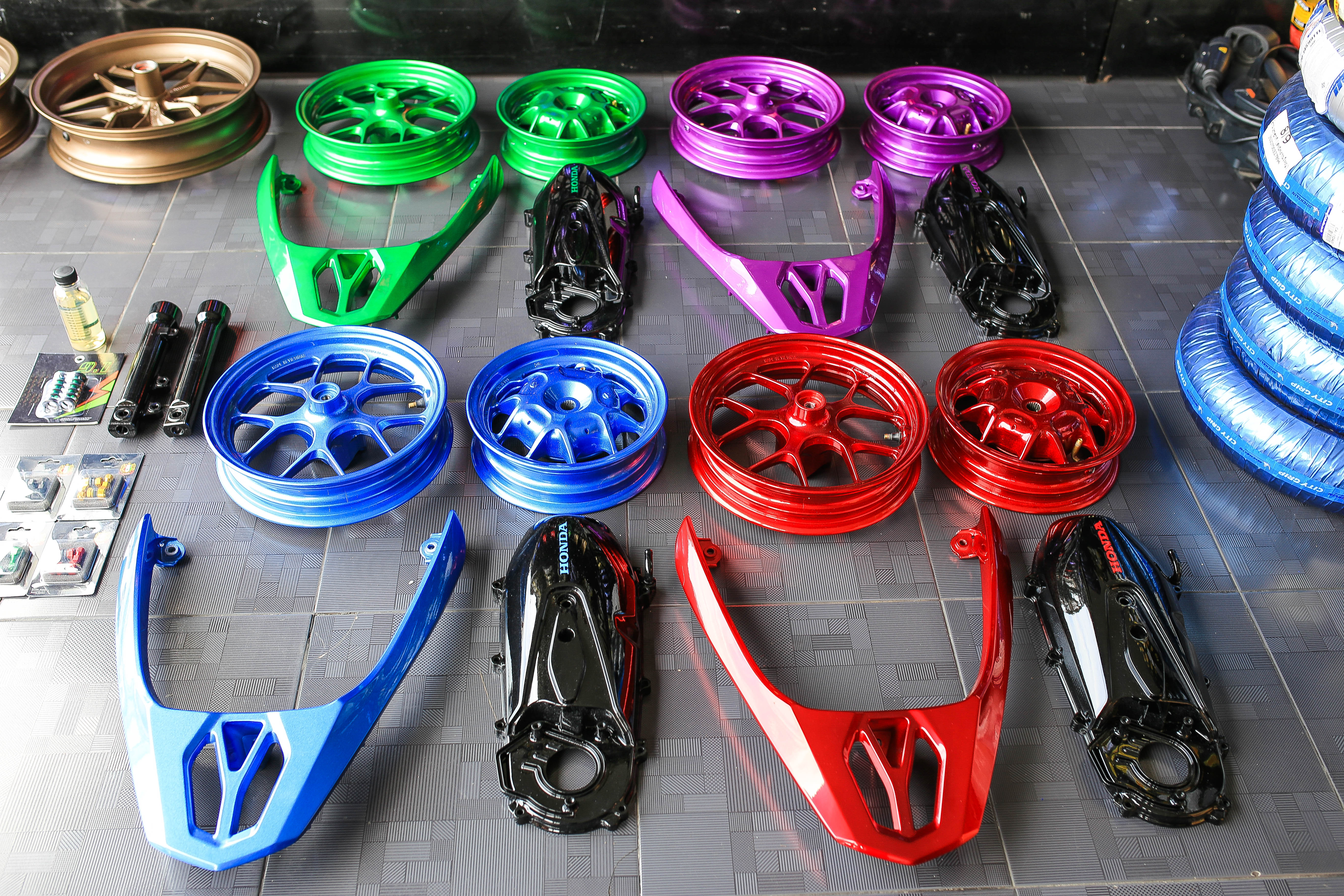 ล้อ-จับหลัง-แคร้ง ทำสี พร้อมสับ HONDA LEAD 125