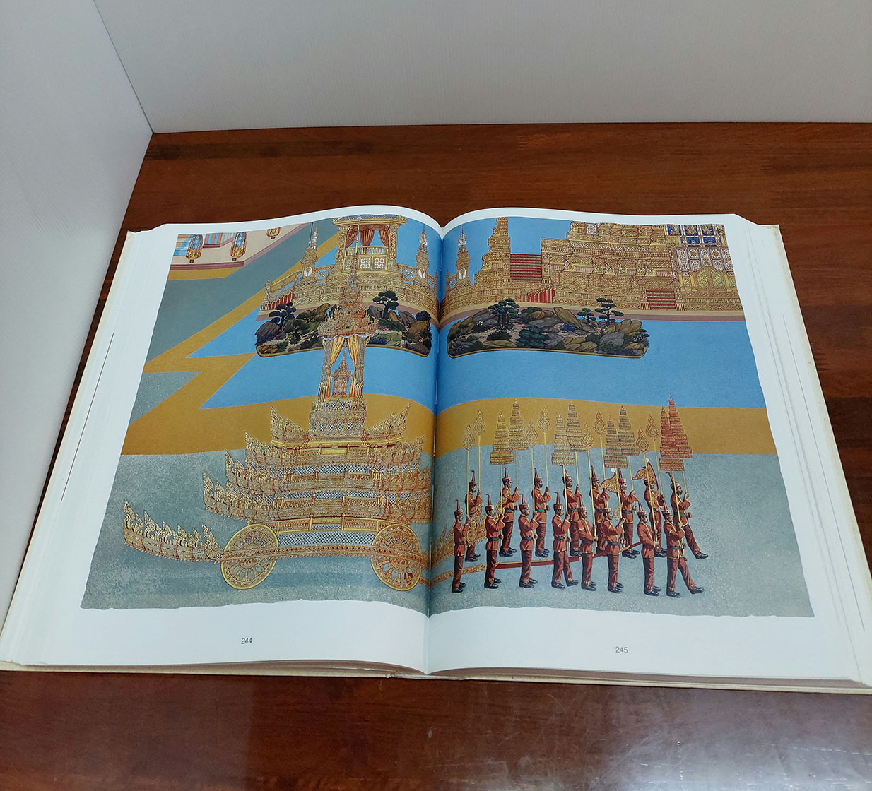 ไตรภูมิกถา สมัยรัชกาลที่ 9