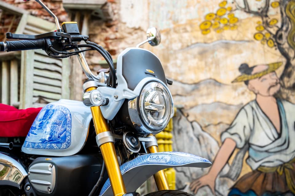 ชิวหน้า monQeyking MONKEY 125 มีสีเหลือง ดำ แดง น้ำเงิน ราคา1300