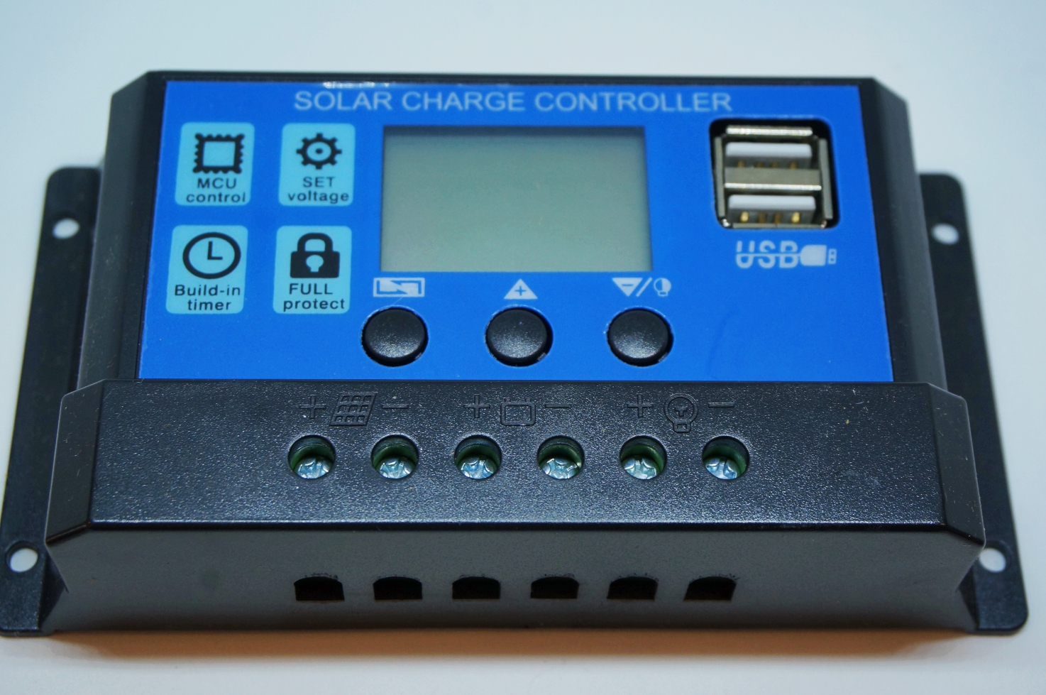 12/24V 10A PWM solar controller