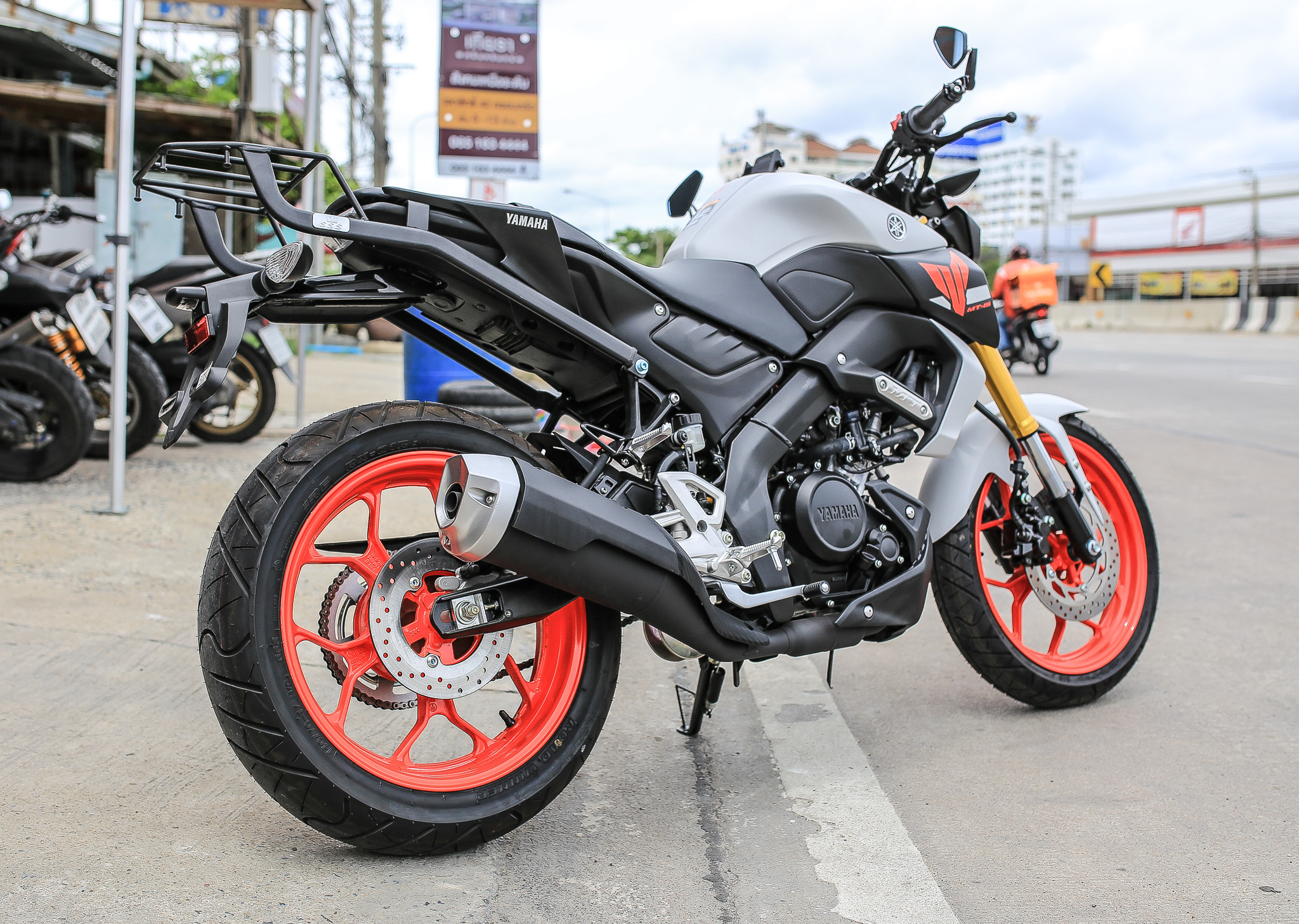 ตะแกรงหลัง YAMAHA MT-15 GRAND