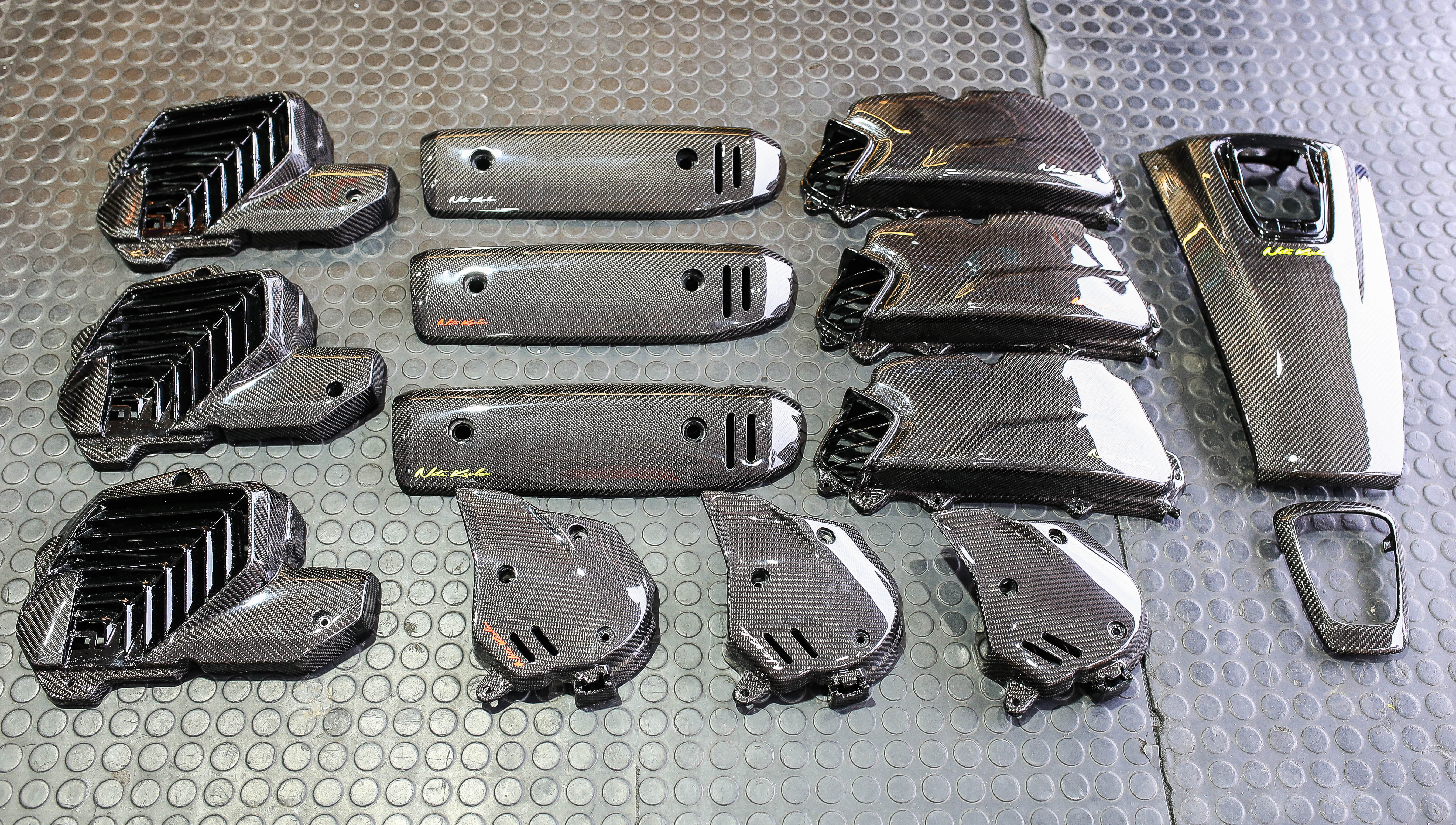 คาร์บอนเครฟล่าผ้าแท้ HONDA Giorno+ ทั้งคัน มีของพร้อมส่ง กรอง กันร้อนท่อ ฝาถังน้ำมัน ครอบไฟหน้า ครอบพักเท้า ครอบไฟส่องป้าย ฝาเก๊ะ หม้อน้ำ หัวแคร้ง