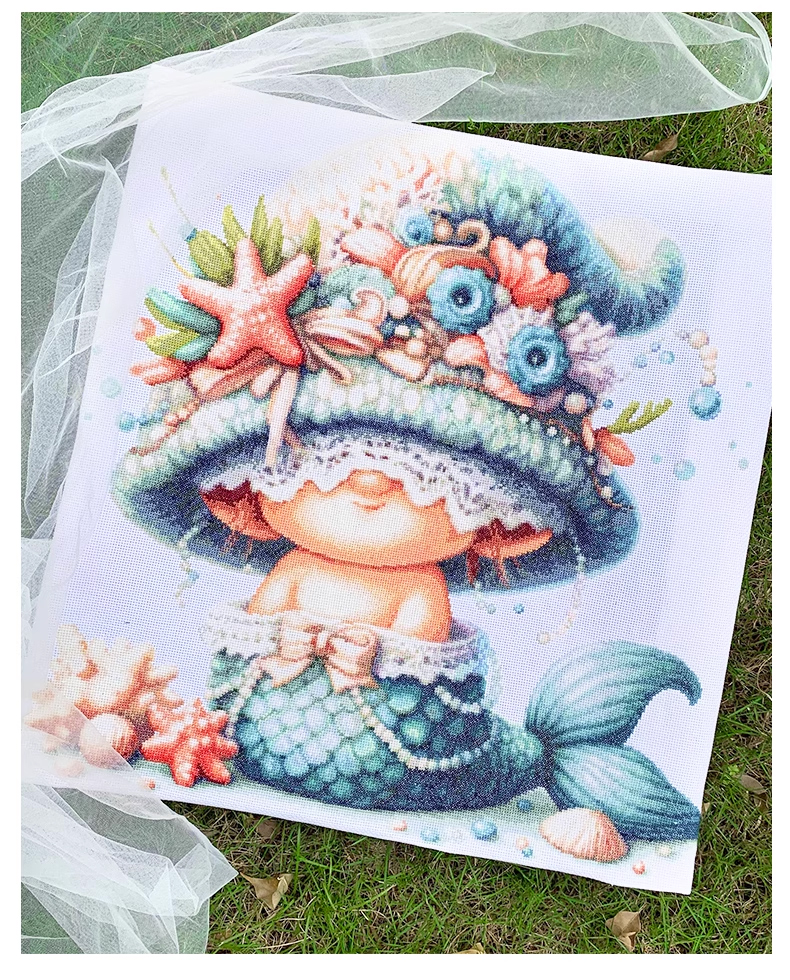 dwarf-1013 *พร้อมส่ง* ชุดปักครอสติช ลายเงือกแคระน้อย (ไม่มีเดินเส้น ผ้า11CTพิมพ์ลาย ปัก 3 เส้นเล็ก) ขนาด 75*75 ซม.ผ้าครอสติช 11CTพิมพ์ลายปักบนผ้า ไหมคอตตอน 62 สี ผังลาย เข็ม