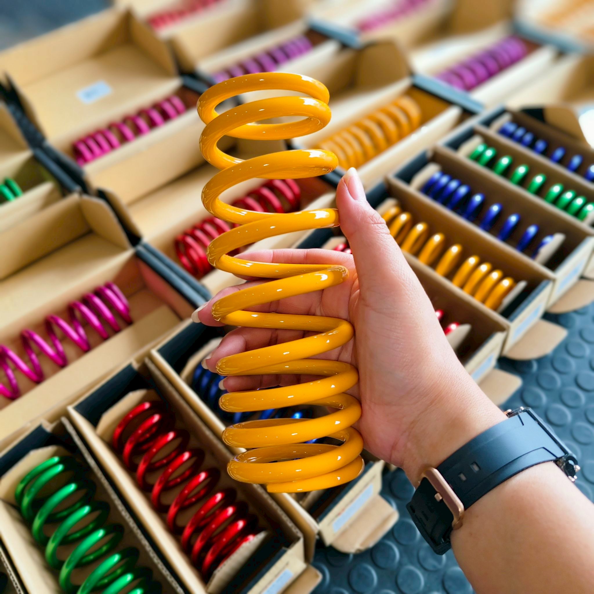 สปริงโช้คหลังงานทำสีพาวเดอร์โค้ท สำหรับโช้ค Profender X-Series Giorno125+