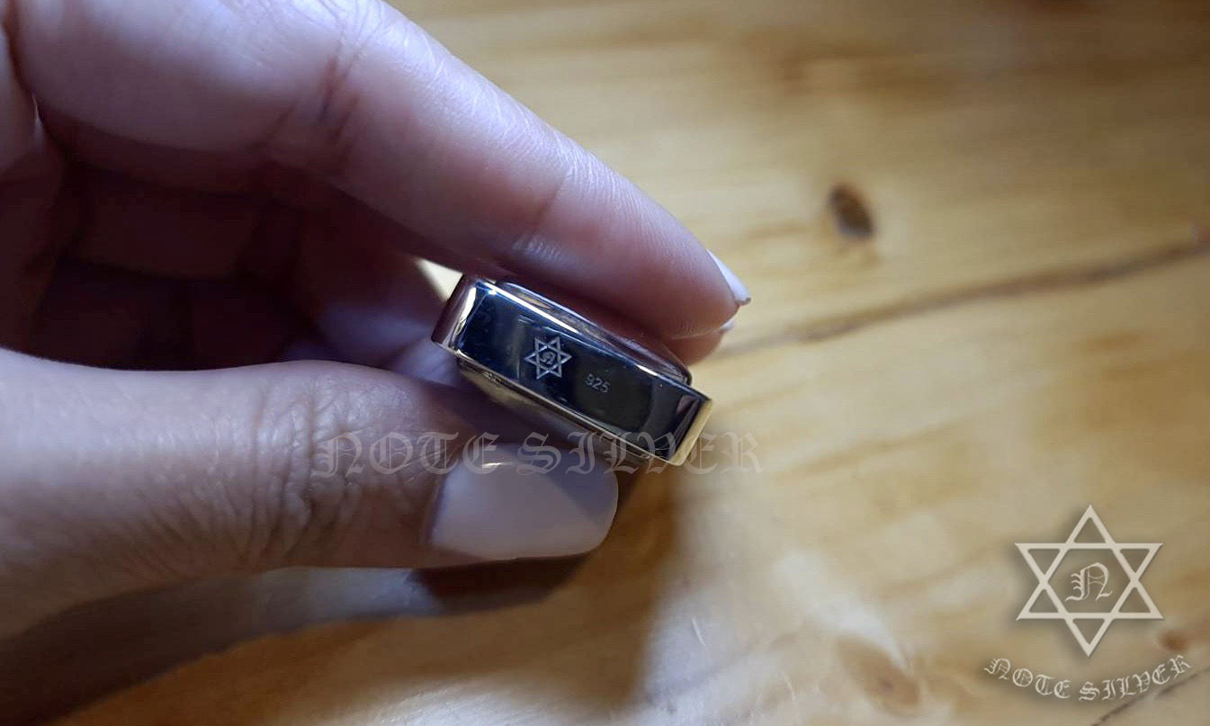 เลี่ยมพระเงินแท้ เลี่ยมจับขอบเรียบแบบเป็นสันเหลี่ยม Sterling Silver 925 NSSV2651