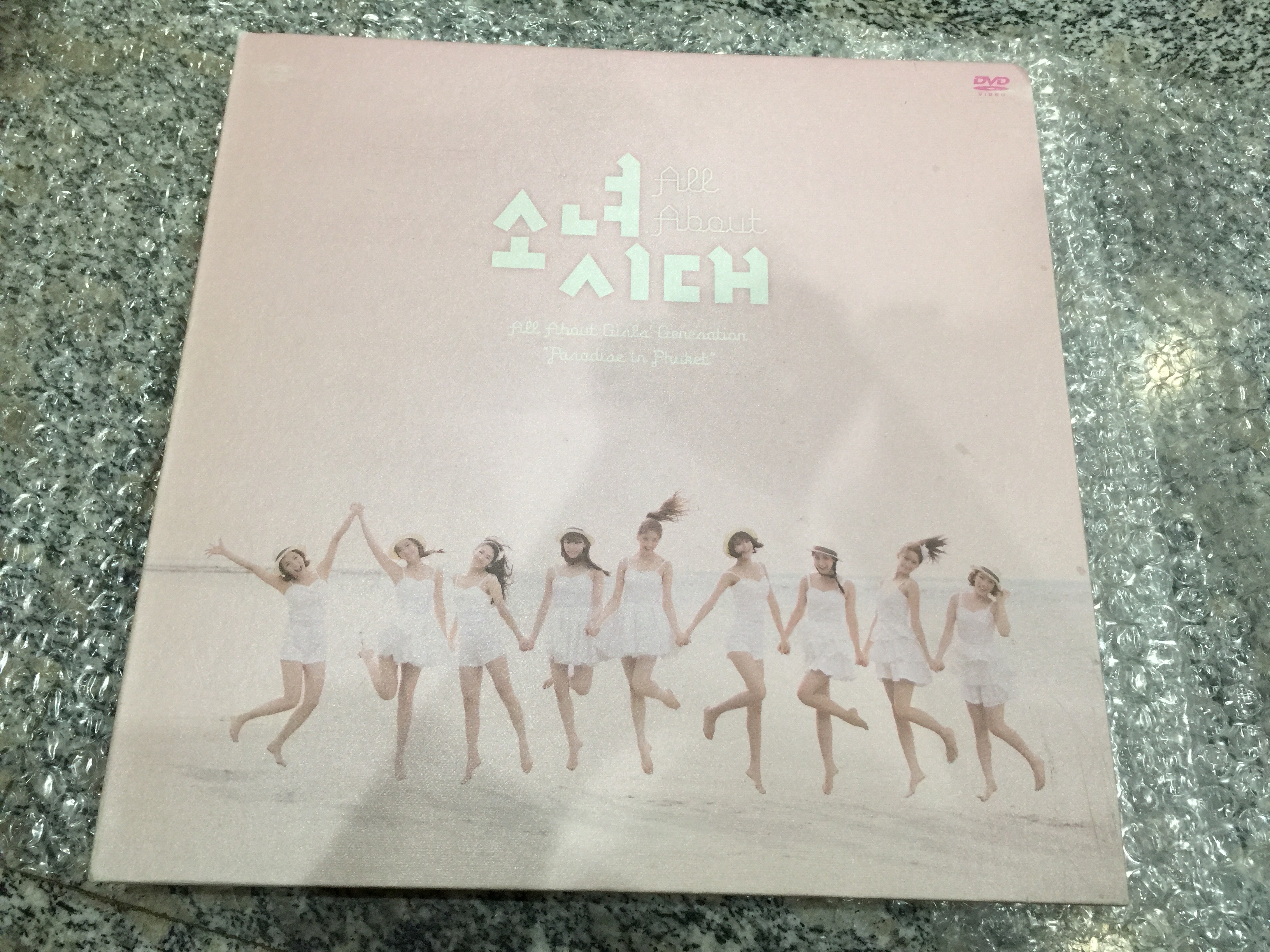 [มือ 2 พร้อมส่ง - ลด 50% พร้อมส่งฟรี!] Girls' Generation - Paradise in Phuket DVD (6DVD)