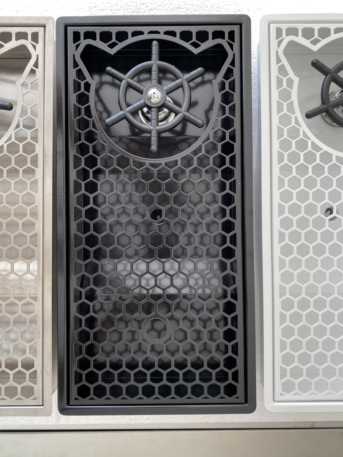 Rinser ที่ฉีดล้างแก้ว 1 หัวฉีดหัวหมี ลายรังผึ้ง สีดำ