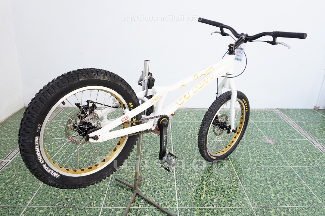 จักรยานไทรอัลญี่ปุ่น - ล้อ 20x2.5 - ไม่มีเกียร์ - อลูมิเนียม - ดิสก์เบรค - ไร้เบาะ - Cross Field Orion - สีขาว [จักรยานมือสอง]