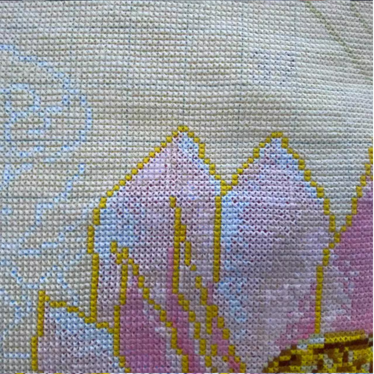 bua-1123 *สินค้าหมด* ชุดปักครอสติช ลายช่อดอกบัว (ปักเต็มผืนผ้า ไม่มีเดินเส้น ผ้า11CT พิมพ์ลาย มีประกาย ปัก 3 เส้นเล็ก) ขนาด 52*88 ซม.ผ้าครอสติช 11CTพิมพ์ลายปักบนผ้า ไหมคอตตอน 40 สี ผังลาย เข็ม