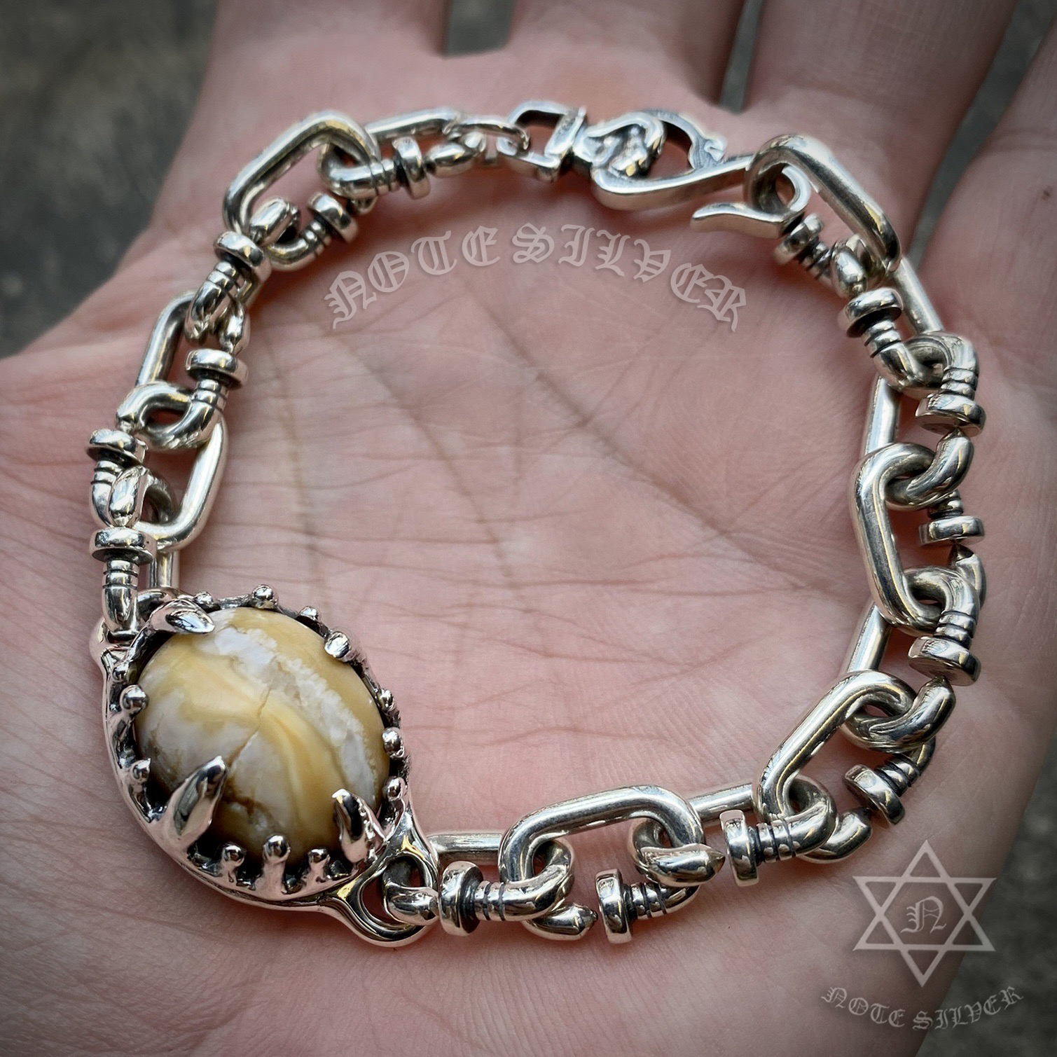 สร้อยข้อมือตะปู ตัวใหม่ และแปลงลายกระเช้า ใส่งาช้าง Sterling Silver 925 NSSV3113