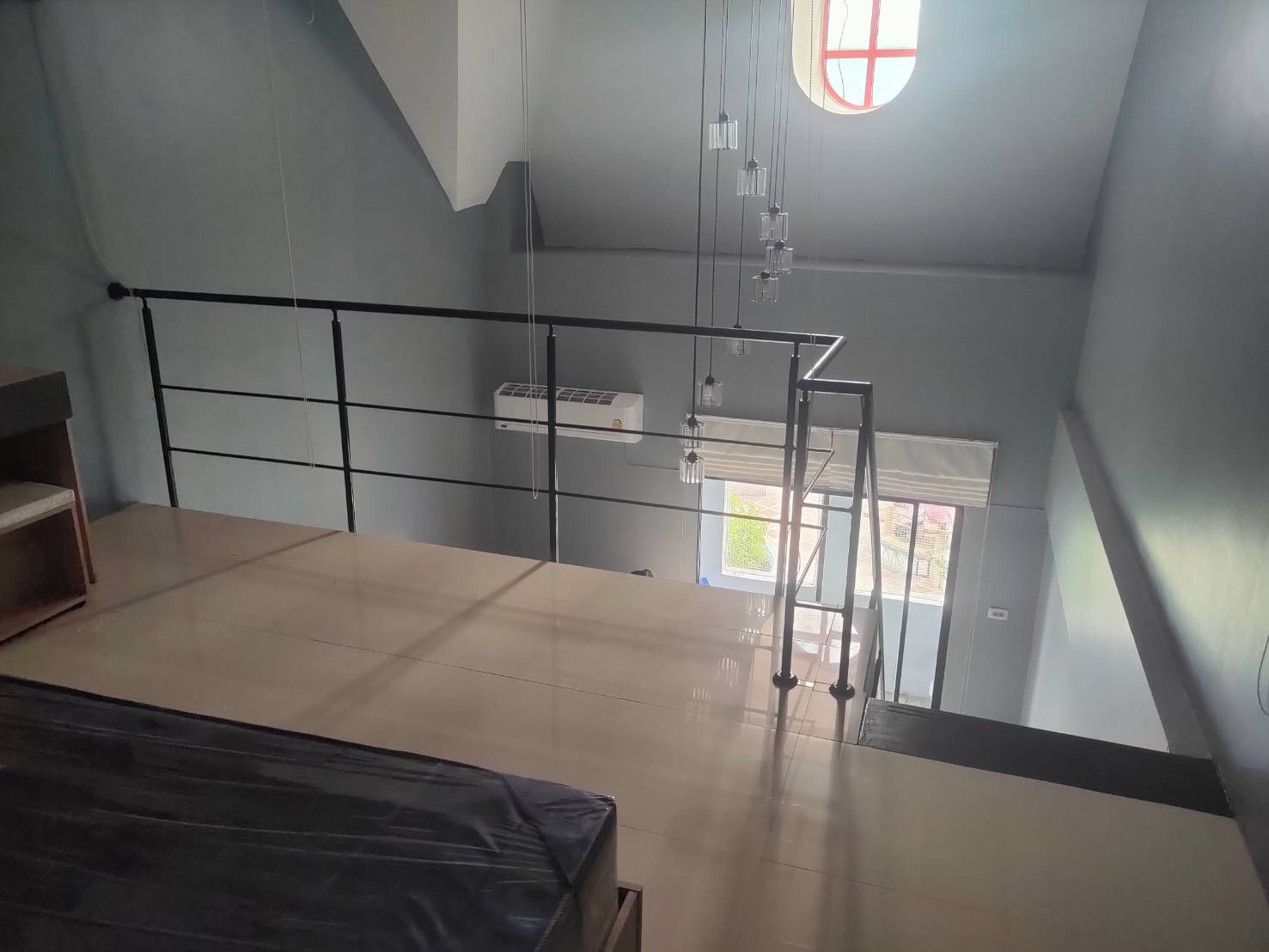 ฌ็องเซลิเซ่ ติวานนท์ - CHAMPS ELYSEES TIWANON