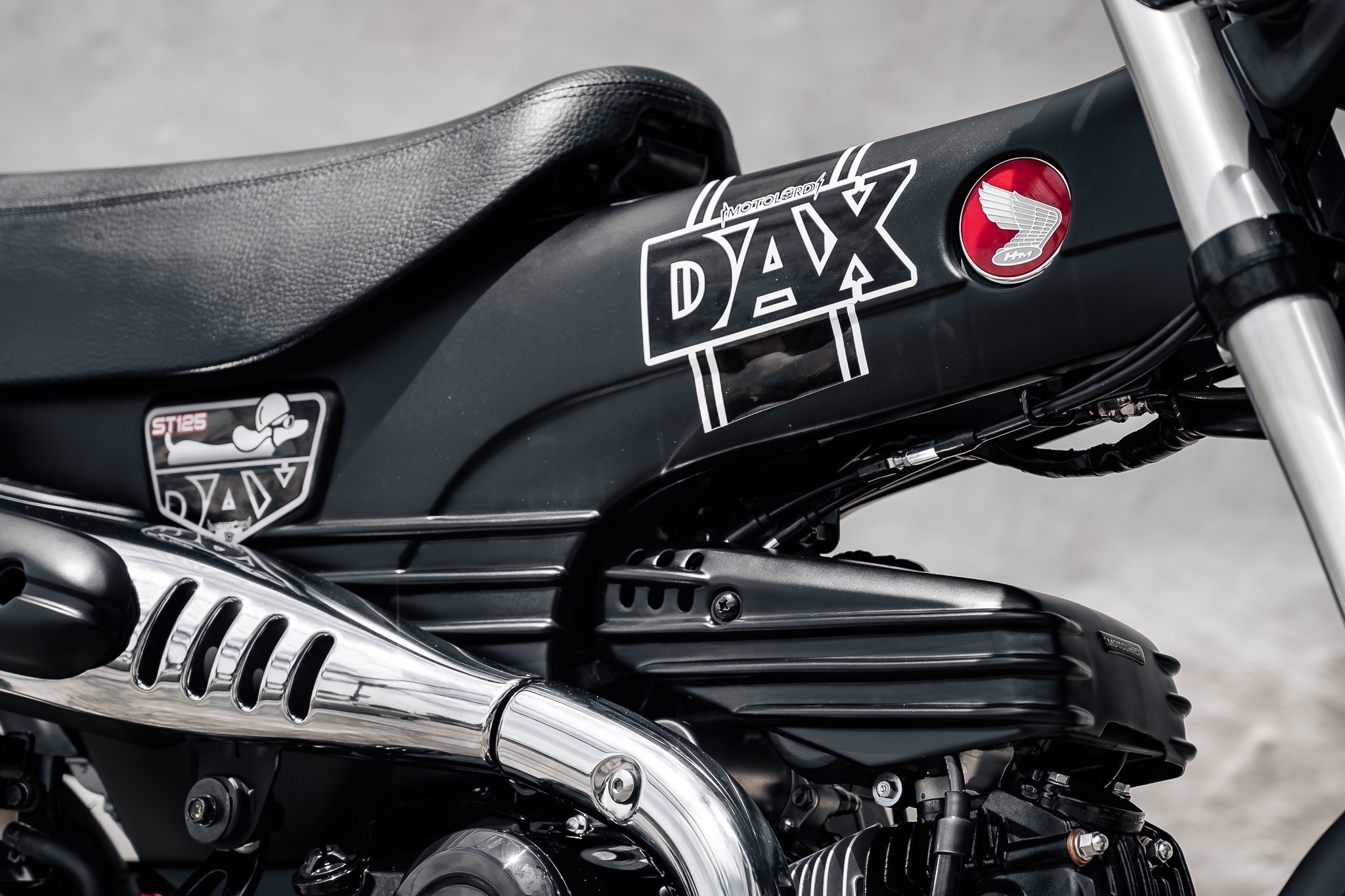 DAX 125 หมาดำ