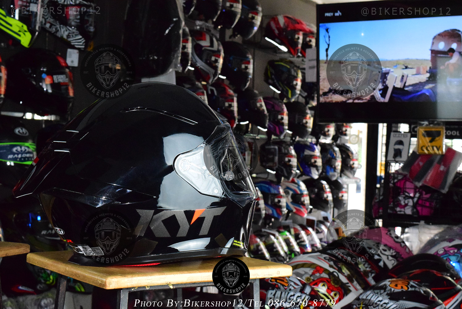 หมวกกันน็อคKYT Model R2R สีดำเงา