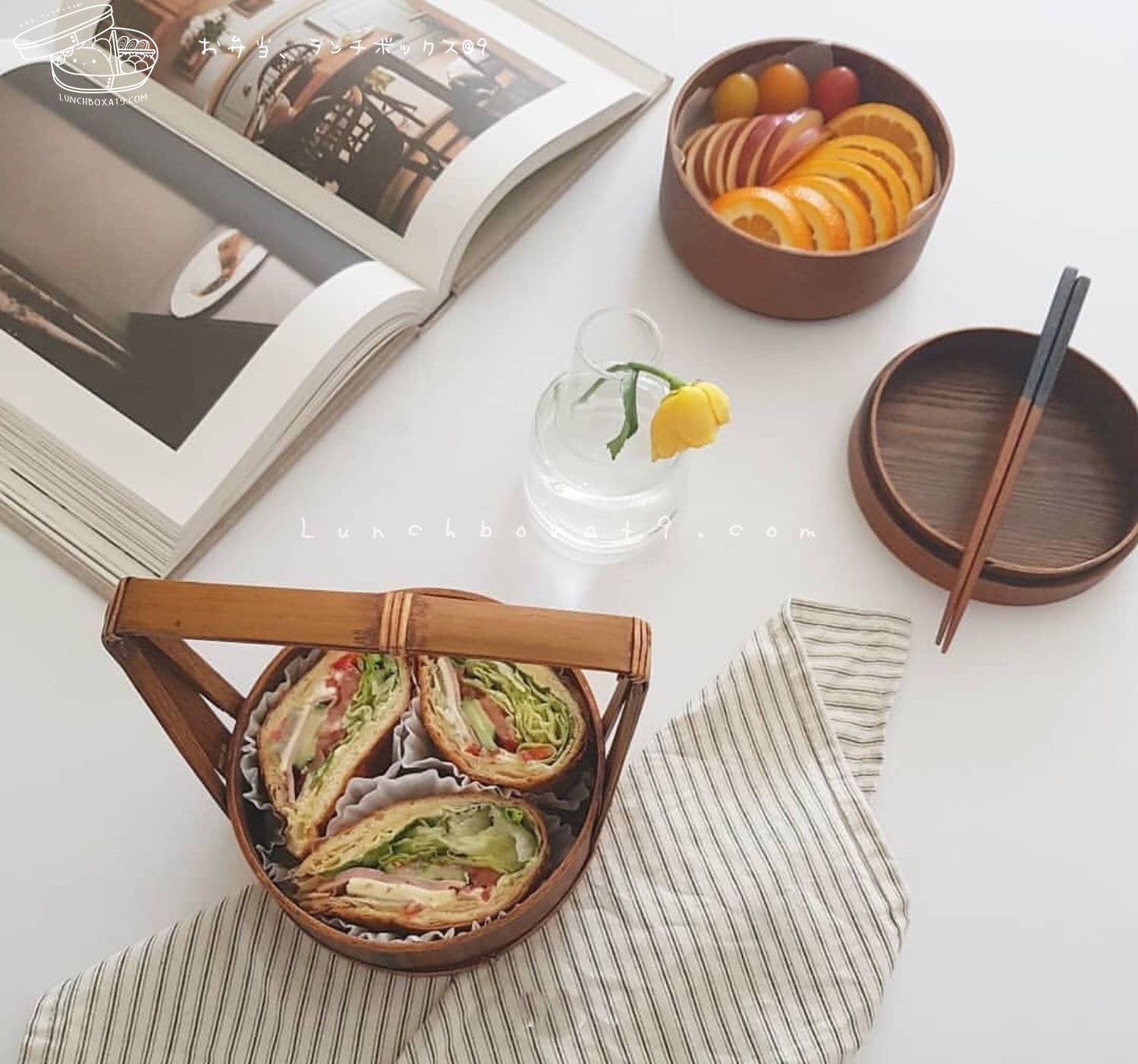 Round 2 stages Lacquered hand baskets bento box กล่องข้าวปิ่นโตญี่ปุ่นทรงกลมแบบมีมือจับ สีไม้เข้ม