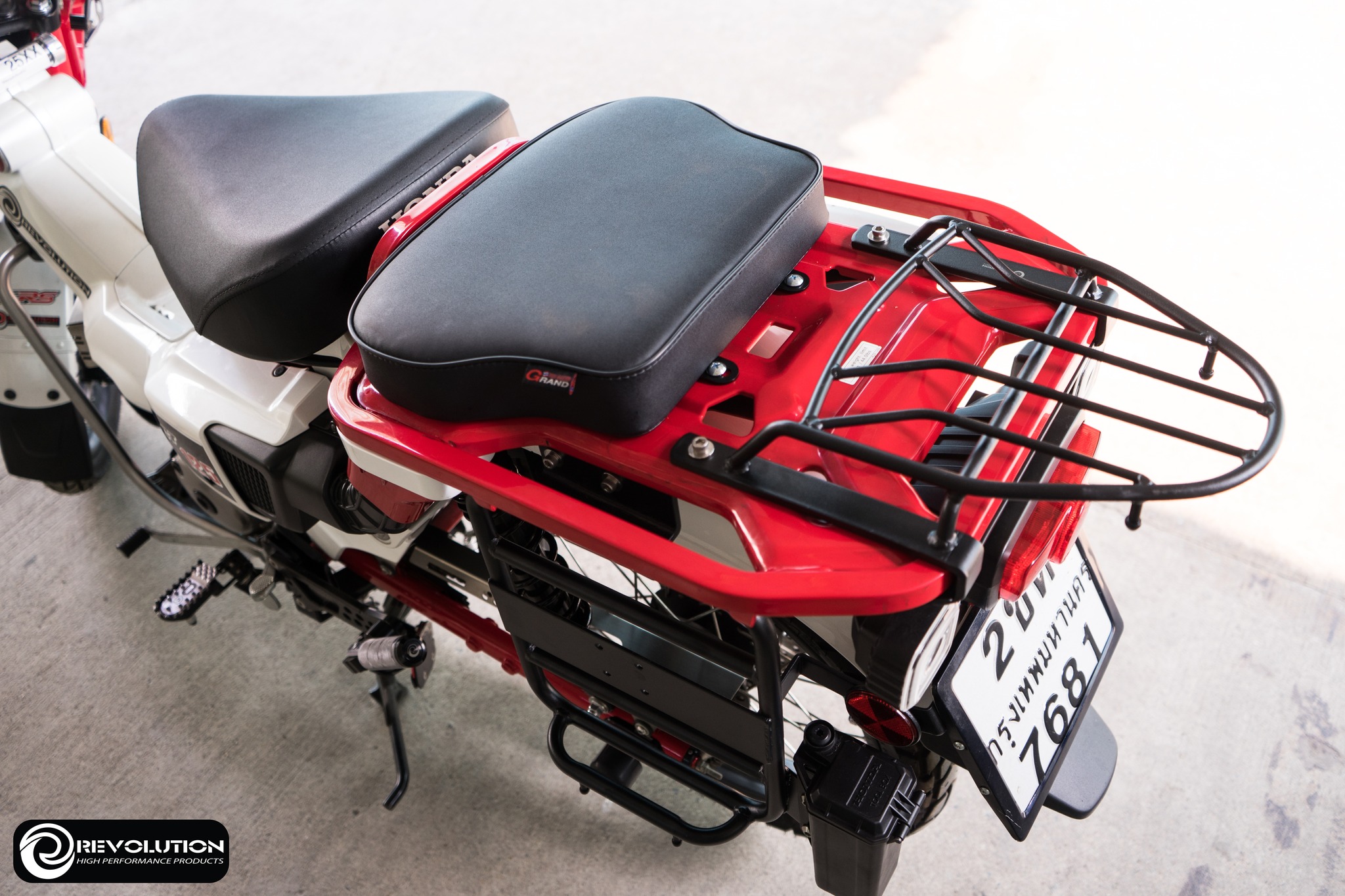 ตะแกรงท้ายเบาะ(เหล็ก) REVOLUTION CT-125