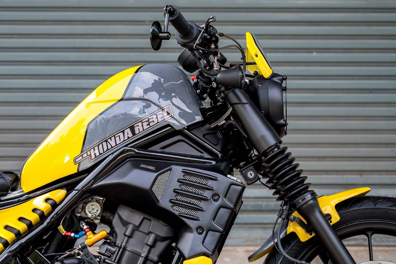 ชิว/บังไมล์ MotolordD Rebel300/500 2021 V.2 1,450฿