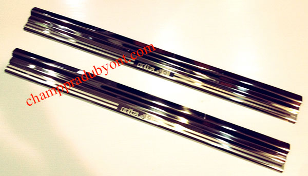 ชายบันไดสแตนเลส NISSAN BIG-M 86-98 CAB