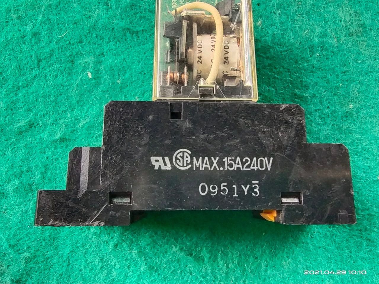 รีเลย์ Omron รุ่น LY2N 24VDC พร้อมซ็อกเก็ต