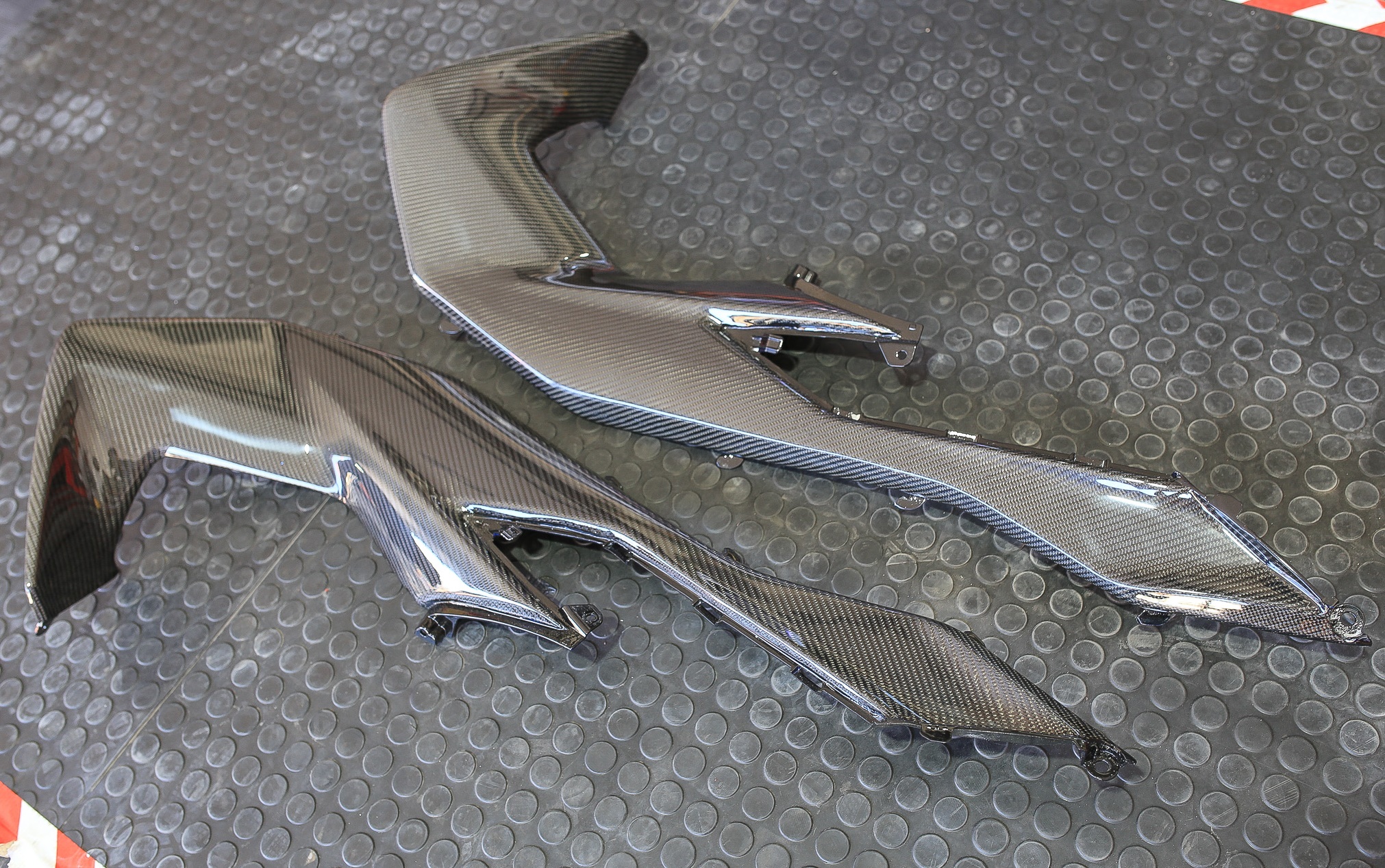 ฝาข้างชุดสีท้าย เครฟล่า FORZA 350 ราคา6500