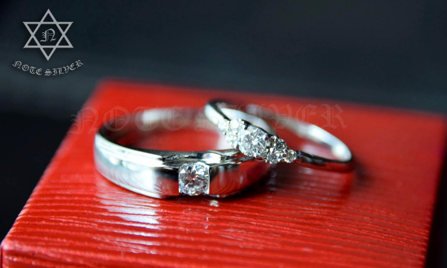 แหวนคู่แต่งงาน ฝังเพชรและทองคำขาวแท้ 18K White Gold NSRG2552