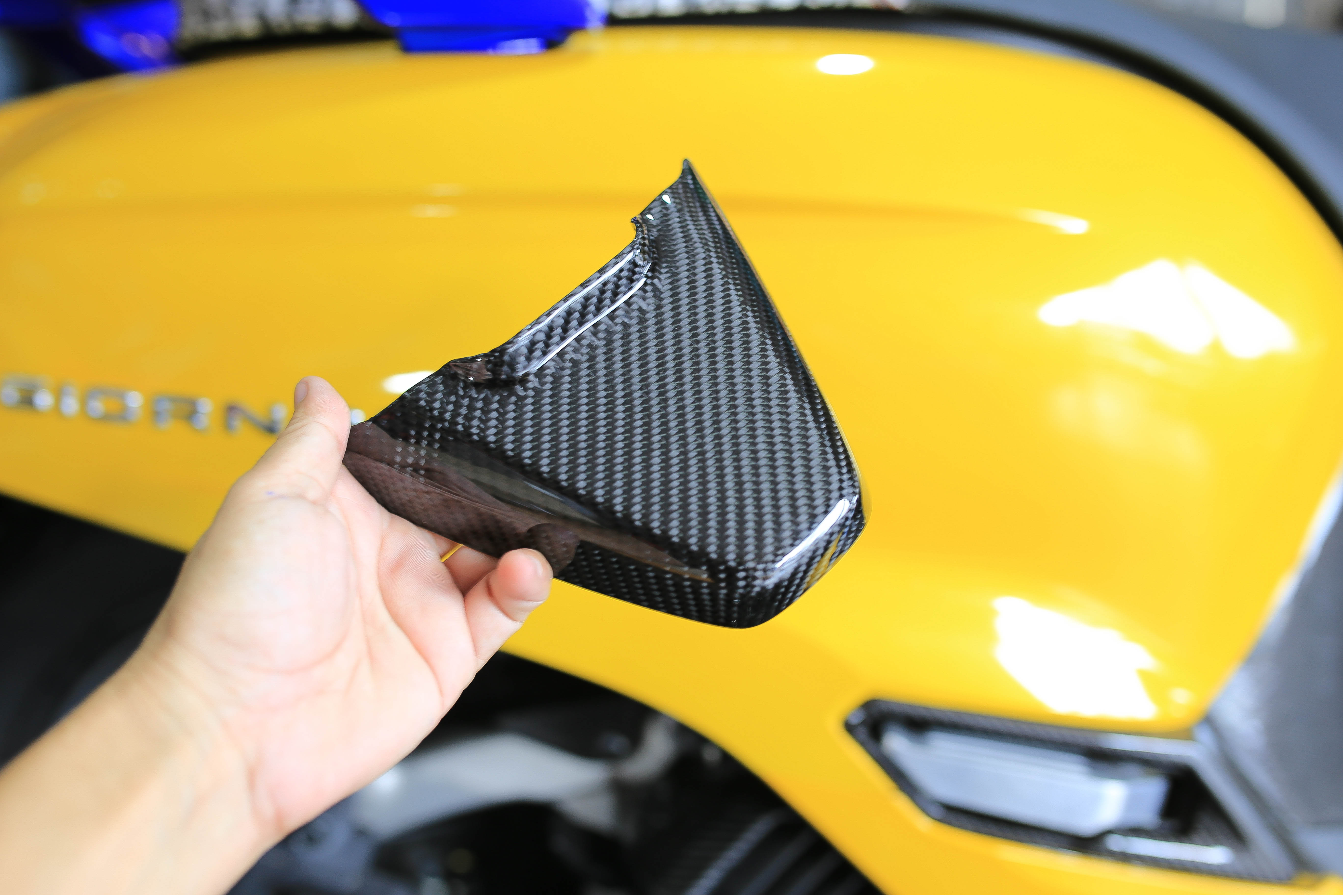 คาร์บอนเครฟล่าผ้าแท้ HONDA Giorno+ ทั้งคัน มีของพร้อมส่ง กรอง กันร้อนท่อ ฝาถังน้ำมัน ครอบไฟหน้า ครอบพักเท้า ครอบไฟส่องป้าย ฝาเก๊ะ หม้อน้ำ หัวแคร้ง