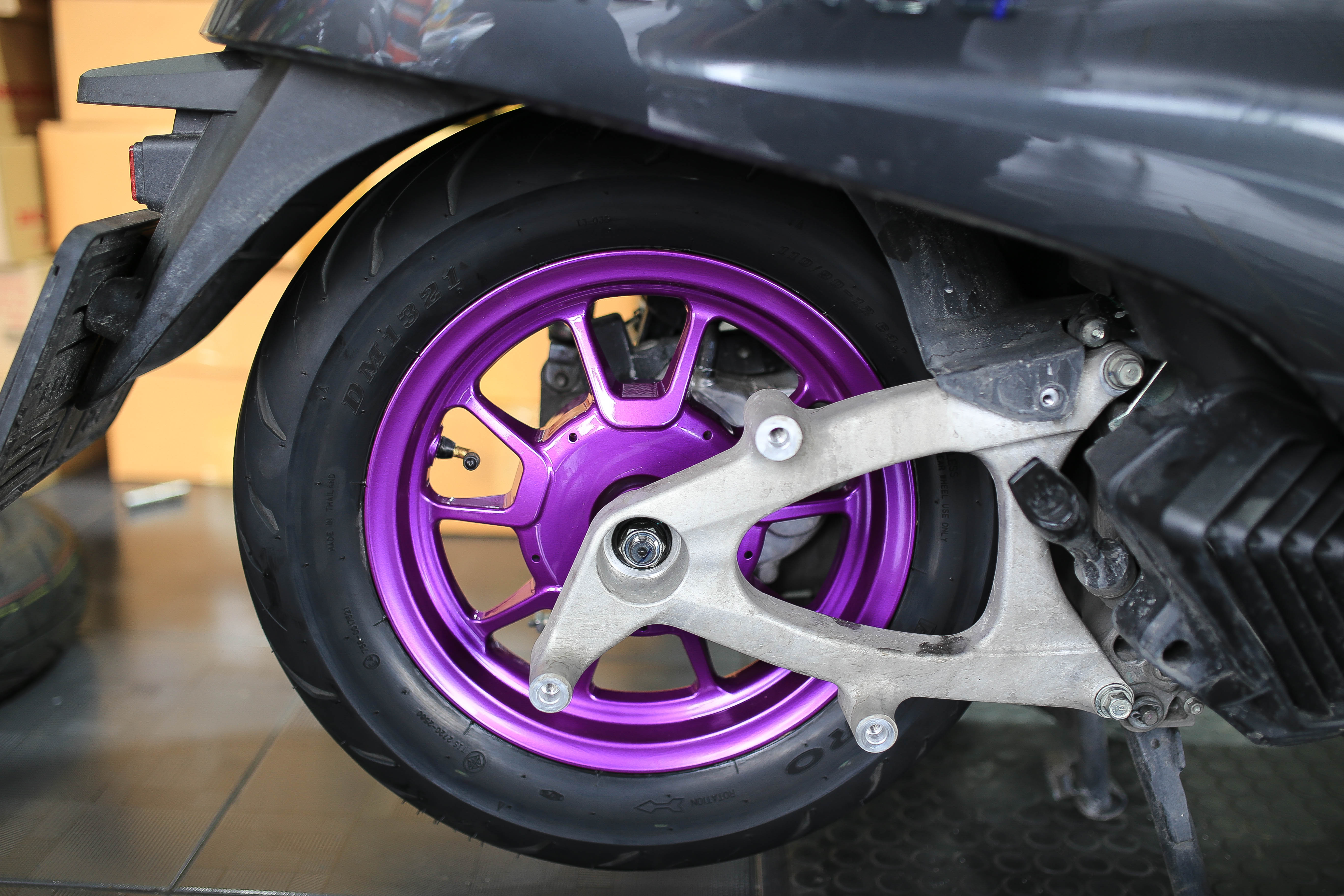 ล้อ-จับหลัง-แคร้-สวิงอาร์ม ทำสี พร้อมสับ Honda Giorno+