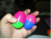 ลูกไข่พลาสติกคละสี ขนาดกลาง