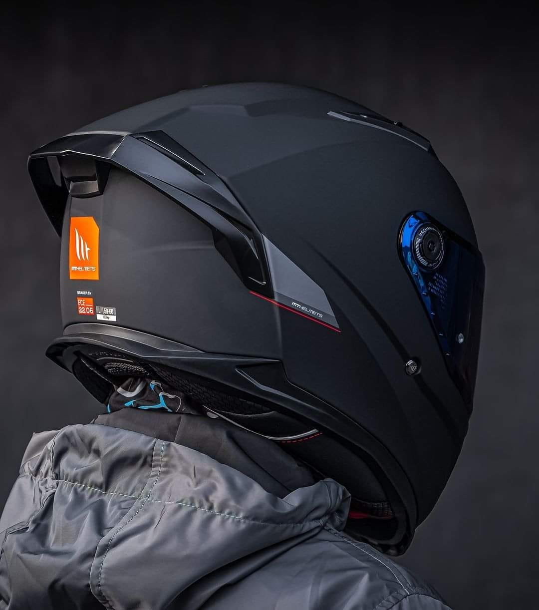 หมวกกันน็อคMT Braker SV สีดำด้าน