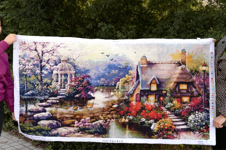 home-1150 *สินค้าหมด* ชุดปักครอสติช ลายกระท่อมน้อยในสวนสวย (ปักเต็มผืนผ้า ไม่มีเดินเส้น ผ้า11CTพิมพ์ลาย ปัก 3 เส้นเล็ก) ขนาดใหญ่ 121*65 ซม.ผ้าครอสติช 11CTพิมพ์ลายปักบนผ้า+ไหมคอตตอน 44 สี+ผังลาย เข็ม