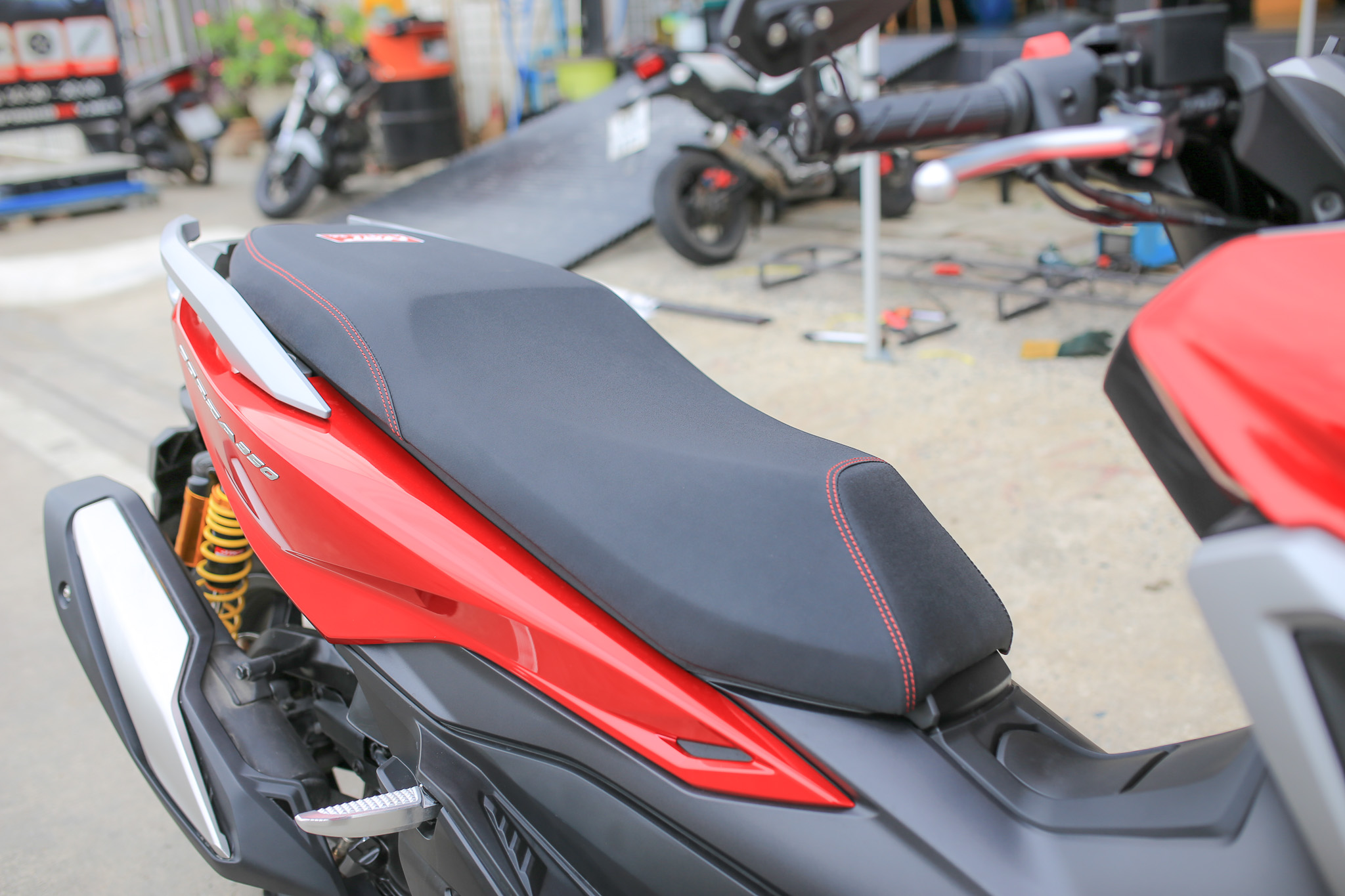 -เบาะปาด FORZA350 โครงเทียม ปาดบาง สองตอน สายซิ่ง