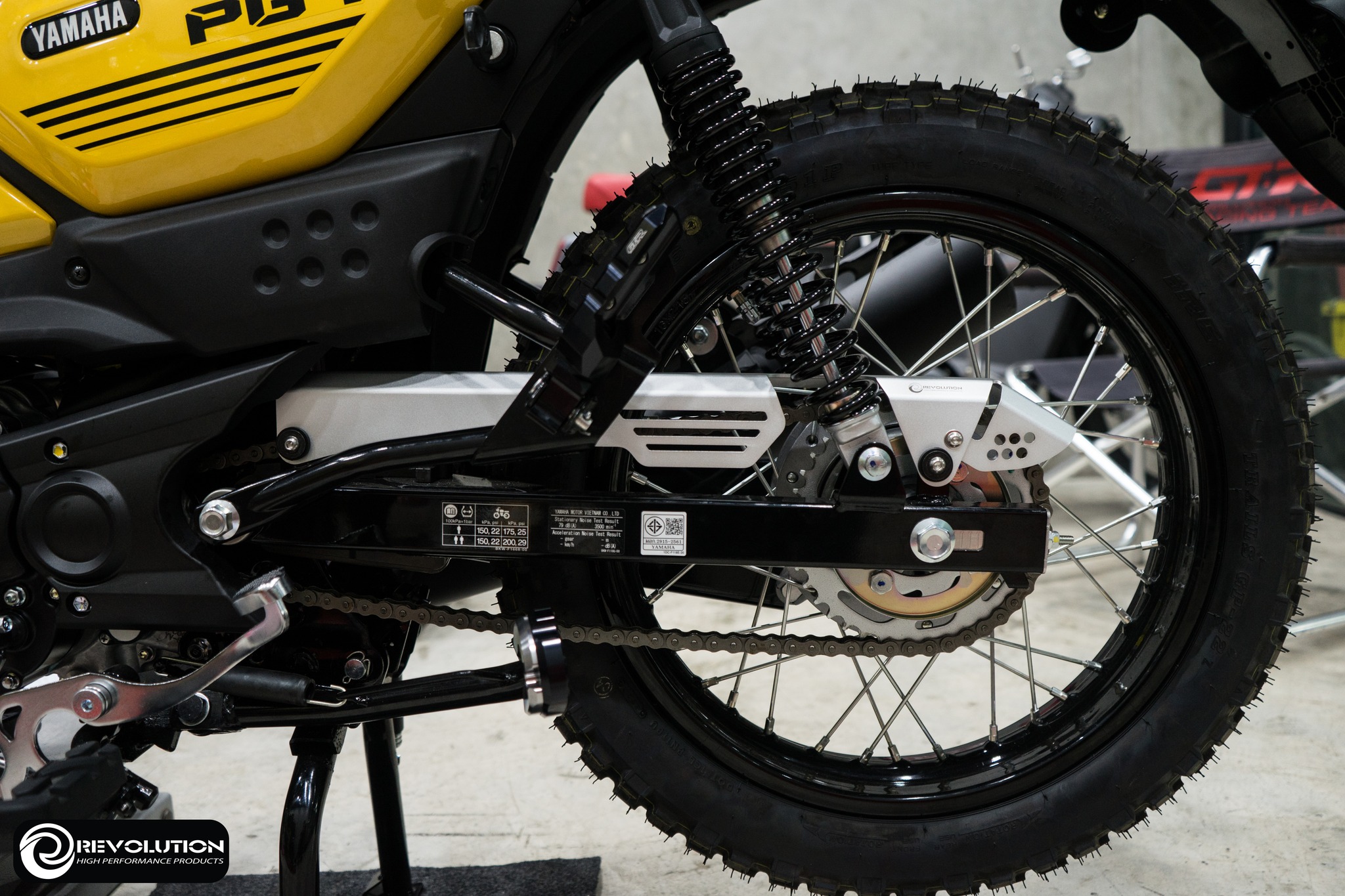 บังโซ่ซีก (มีเนียม) 2D REVOLUTION PG-1 มี 2 สีให้เลือก เงิน,ดำ ราคา 1350 บาท