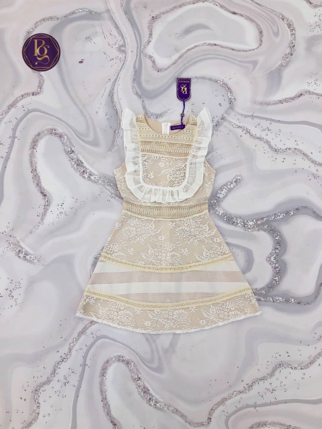 Korea Dress เดรสลูกไม้แขนกุดสุดน่ารัก