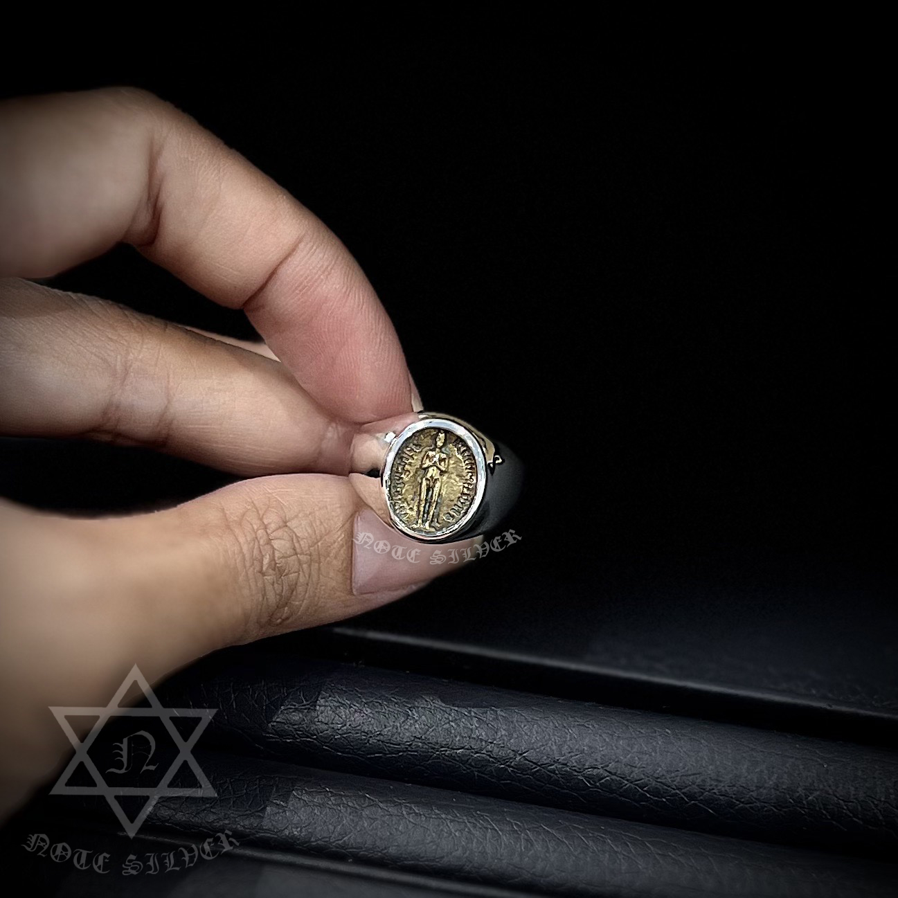 เลี่ยมกรอบแหวนพระ หุ้มแหวน พี่ไข่ Sterling Silver 925 NSSV3468