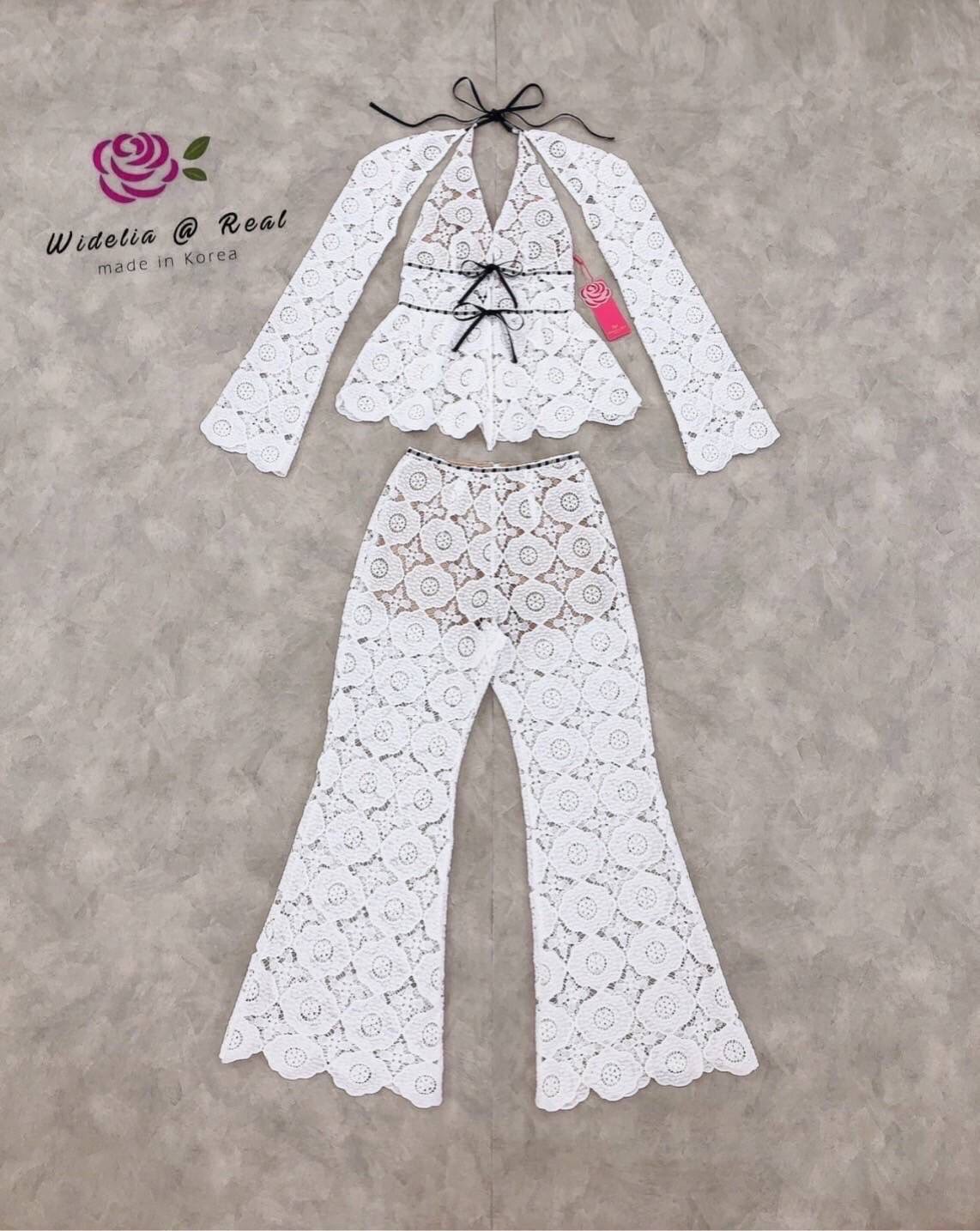 Set :: เสื้อคล้องคอตัวสวยทรงดี ด้านหน้าผูกโบสวย