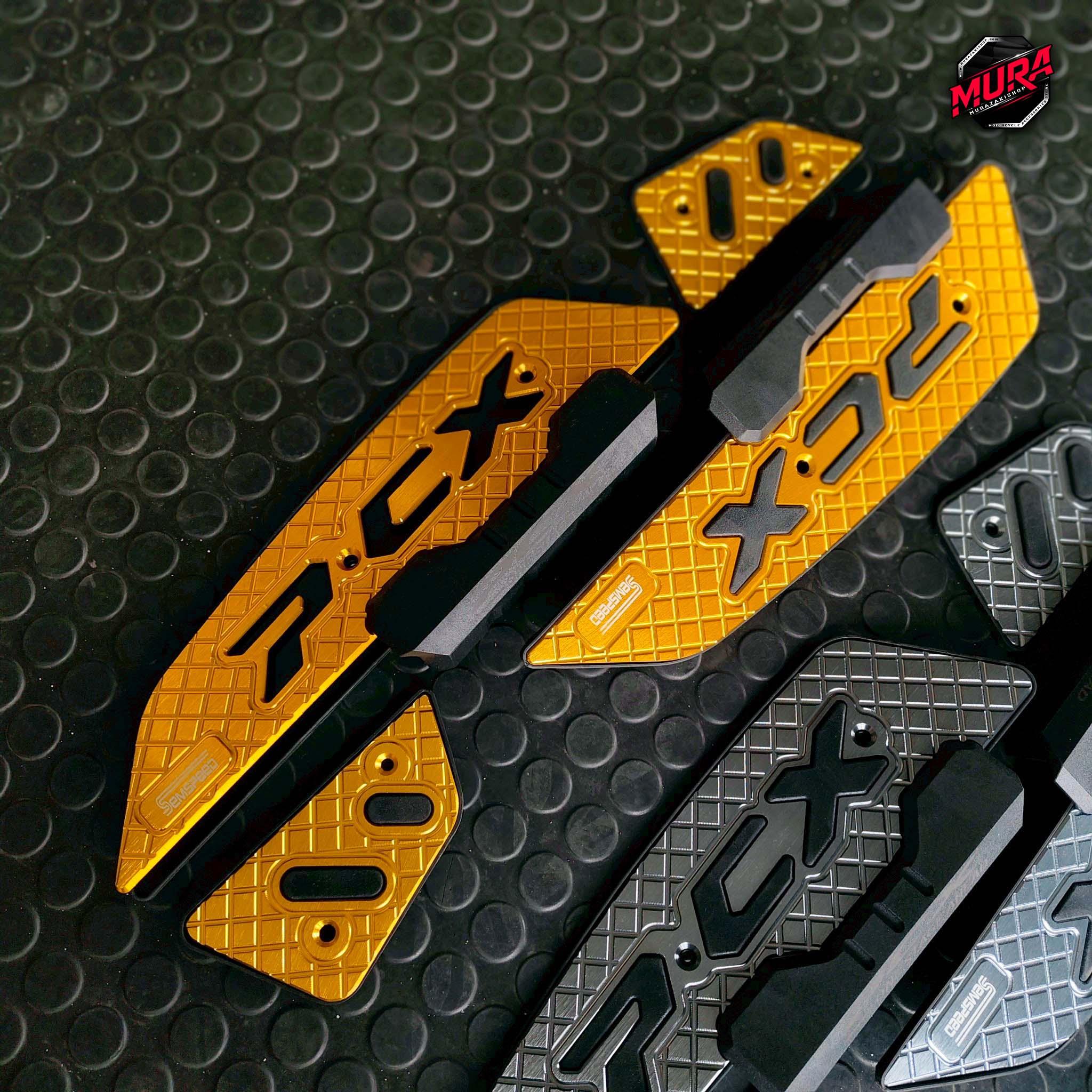 กพักเท้าหน้า Semspeed PCX160 ปี2025 มีมา 5 สี แบบมีกีนล้มข้าง ราคา 1250.-