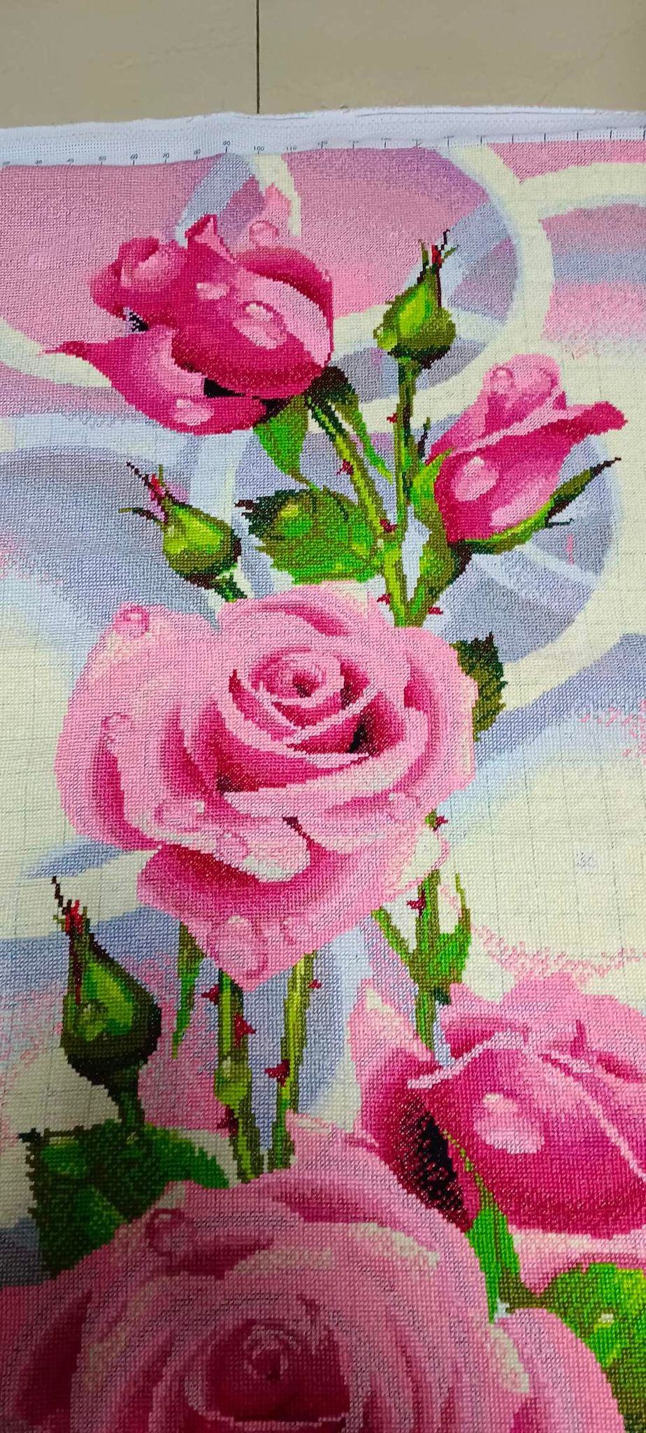 rose-1100 *สินค้าหมด* ชุดปักครอสติช ลายช่อกุหลาบชมพู (ปักเต็มผืน ไม่มีเดินเส้น ปักครั้งละ 3 เส้นเล็ก) ขนาด 71*128 ซม.ผ้าครอสติช 11CTพิมพ์ลายปักบนผ้า ไหมคอตตอน 36 สี ผังลาย เข็ม